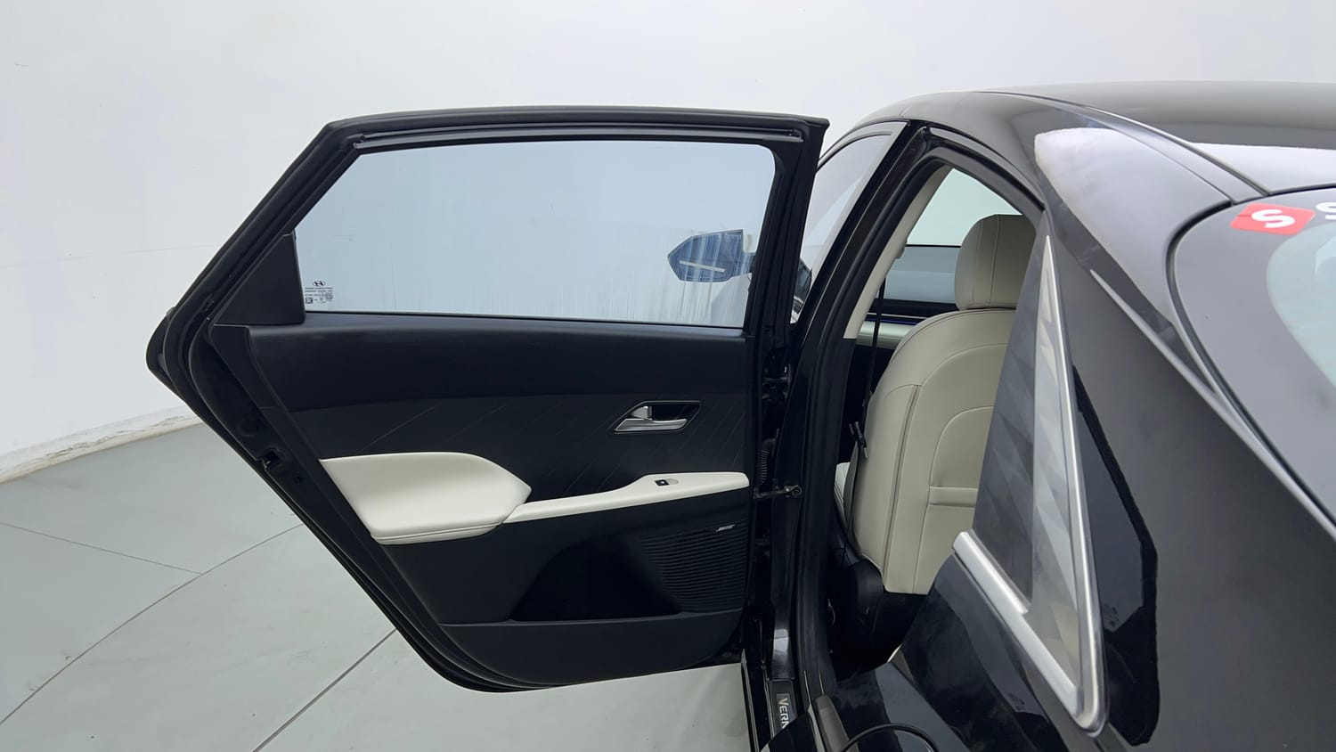 Used 2024 Hyundai Verna SX (O)1.5 Petrol MT Petrol Manual interior LEFT REAR DOOR OPEN VIEW
