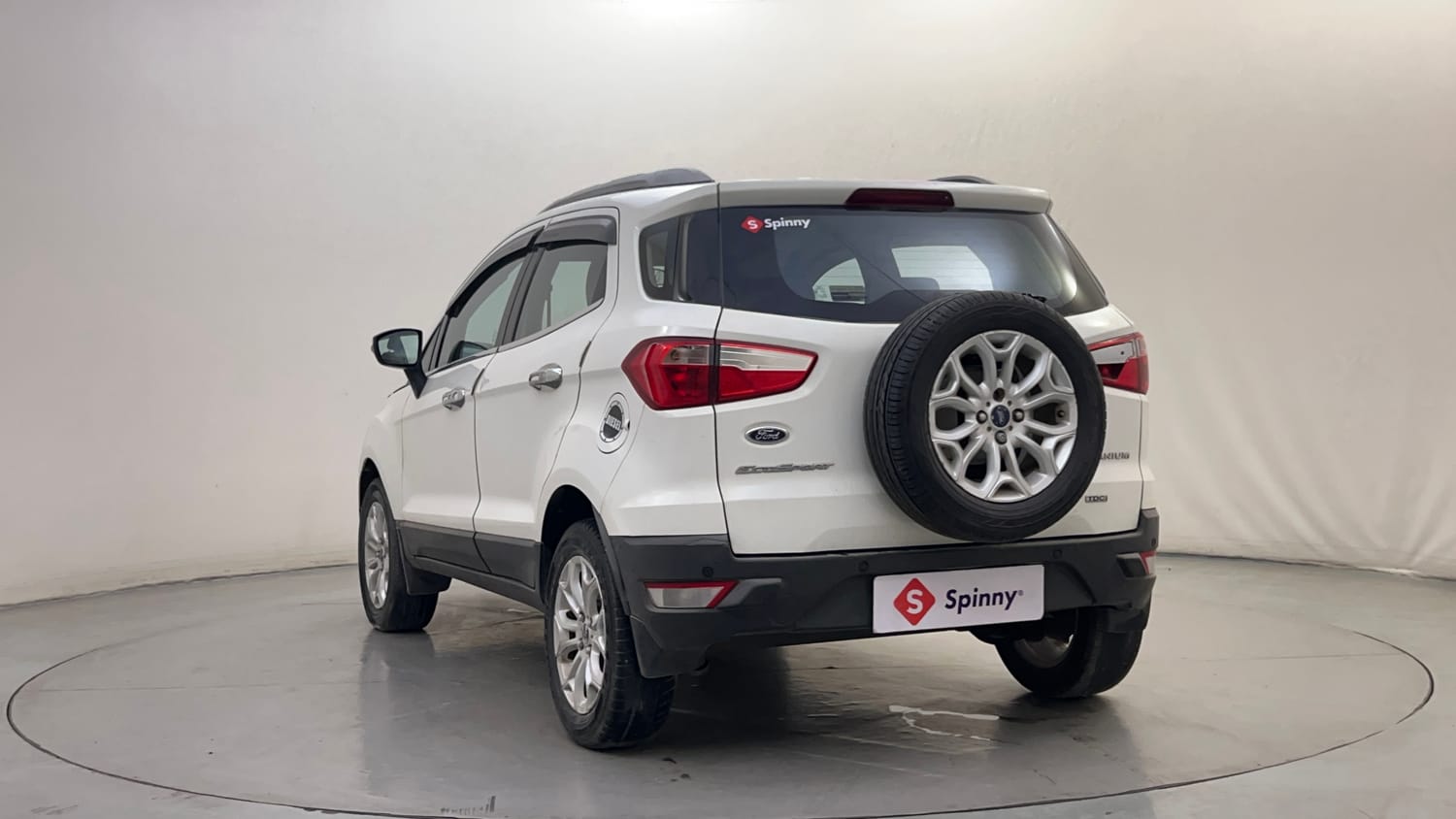 Used 2015 Ford EcoSport Titanium 1.5 TDCi Diesel Manual exterior LEFT REAR CORNER VIEW