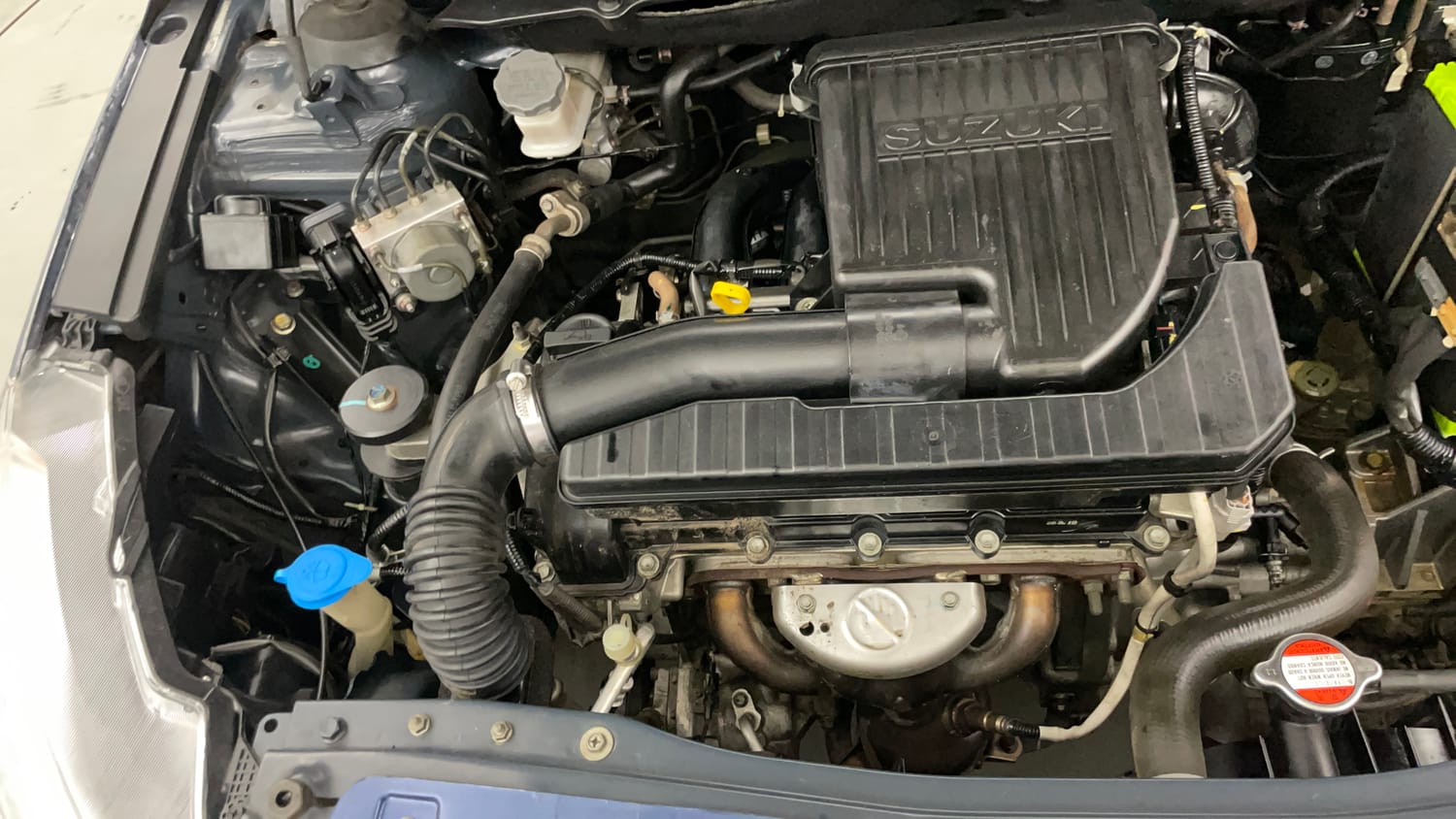 Used 2018 Maruti Suzuki Ciaz Sigma 1.4 MT Petrol Manual engine ENGINE RIGHT SIDE VIEW