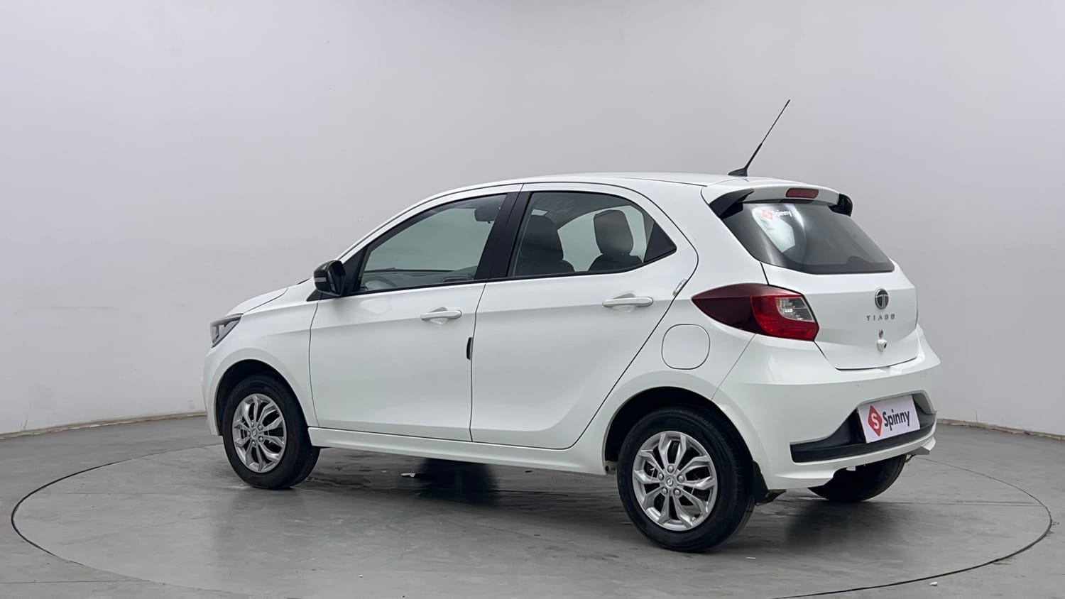 Used 2025 Tata Tiago XT Petrol Manual exterior LEFT REAR CORNER VIEW