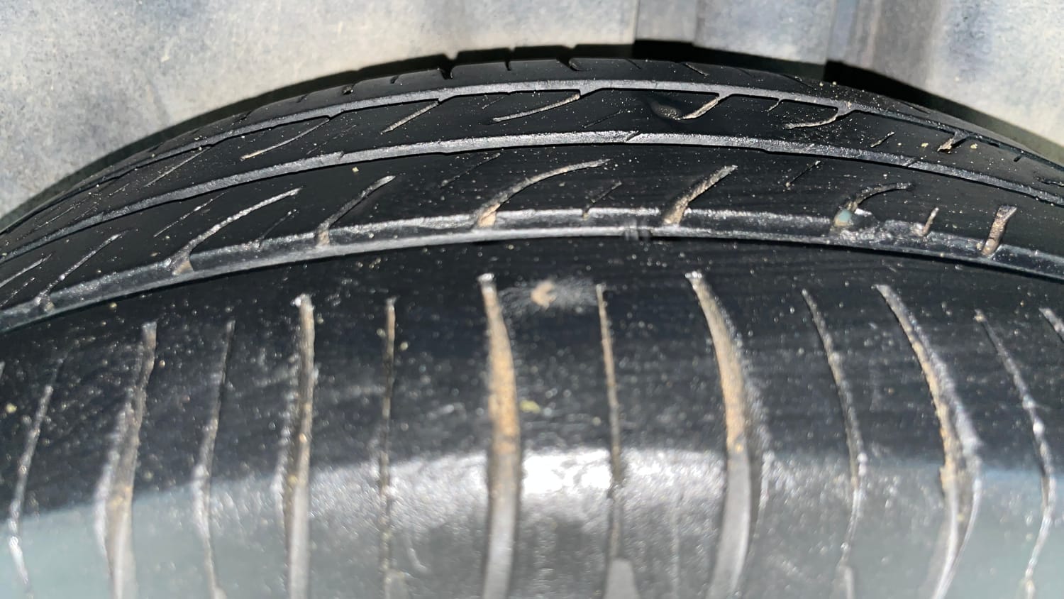 Used 2018 Maruti Suzuki Ciaz Sigma 1.4 MT Petrol Manual tyres LEFT REAR TYRE TREAD VIEW