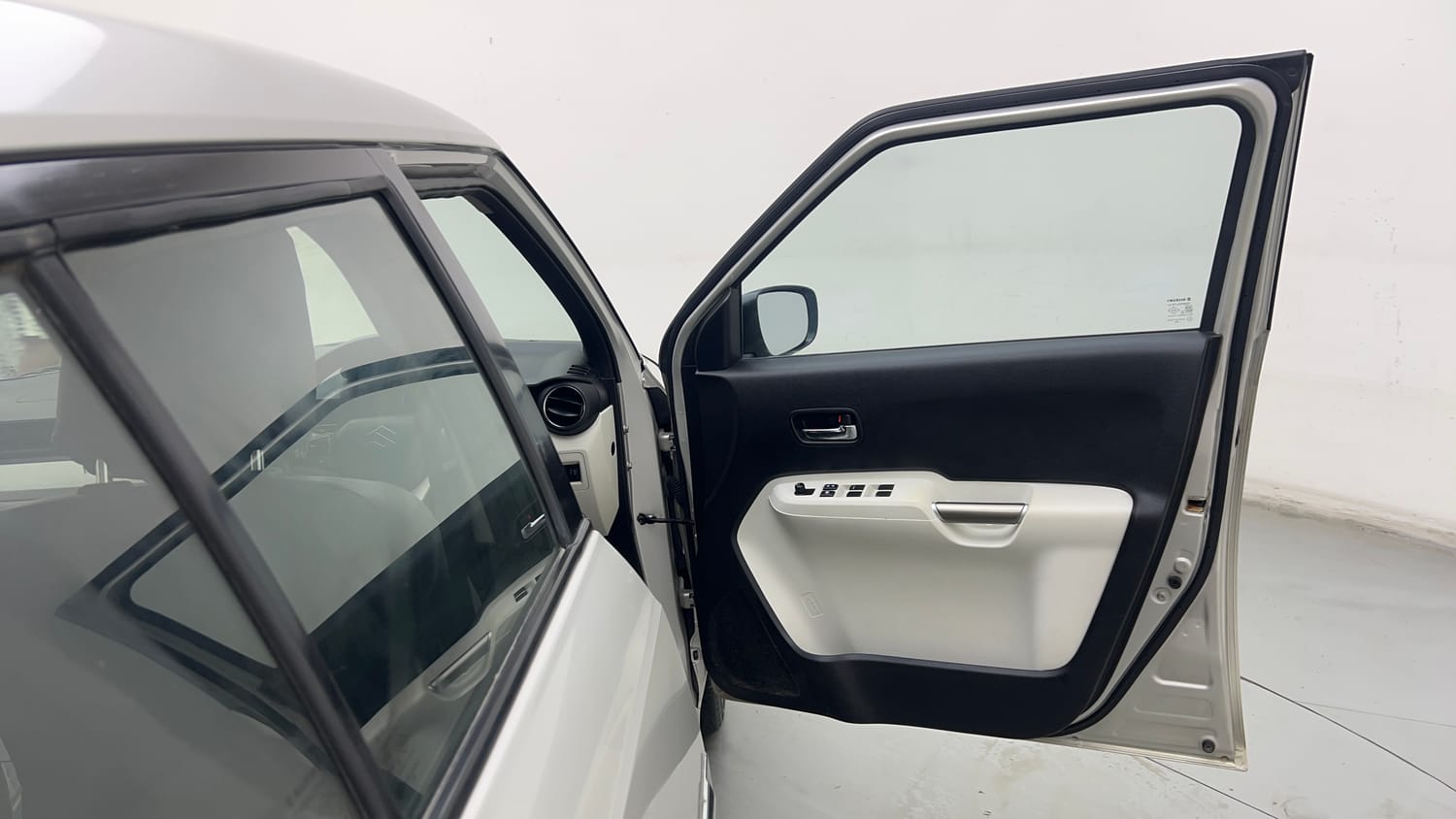 Used 2017 Maruti Suzuki Ignis Delta 1.2 MT Petrol Manual interior RIGHT FRONT DOOR OPEN VIEW