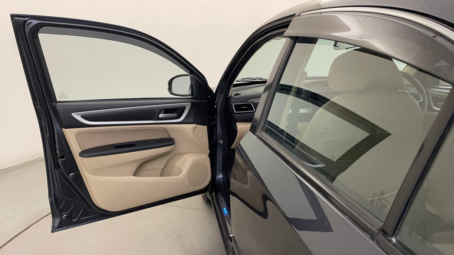 Used 2023 Honda Amaze VX 1.2 Petrol CVT Petrol Automatic interior LEFT FRONT DOOR OPEN VIEW