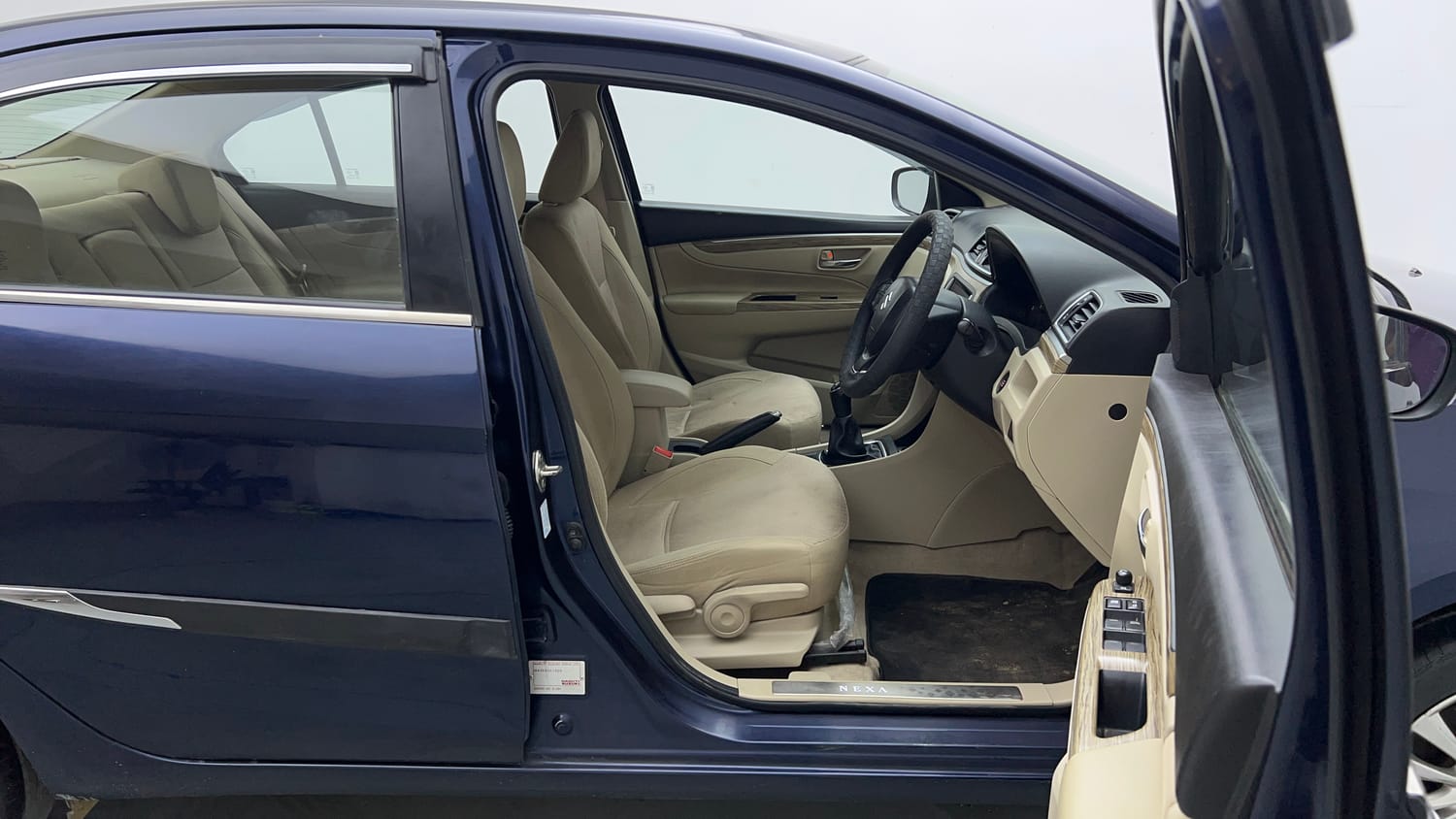 Used 2022 Maruti Suzuki Ciaz Zeta 1.5 Petrol Manual interior RIGHT SIDE FRONT DOOR CABIN VIEW