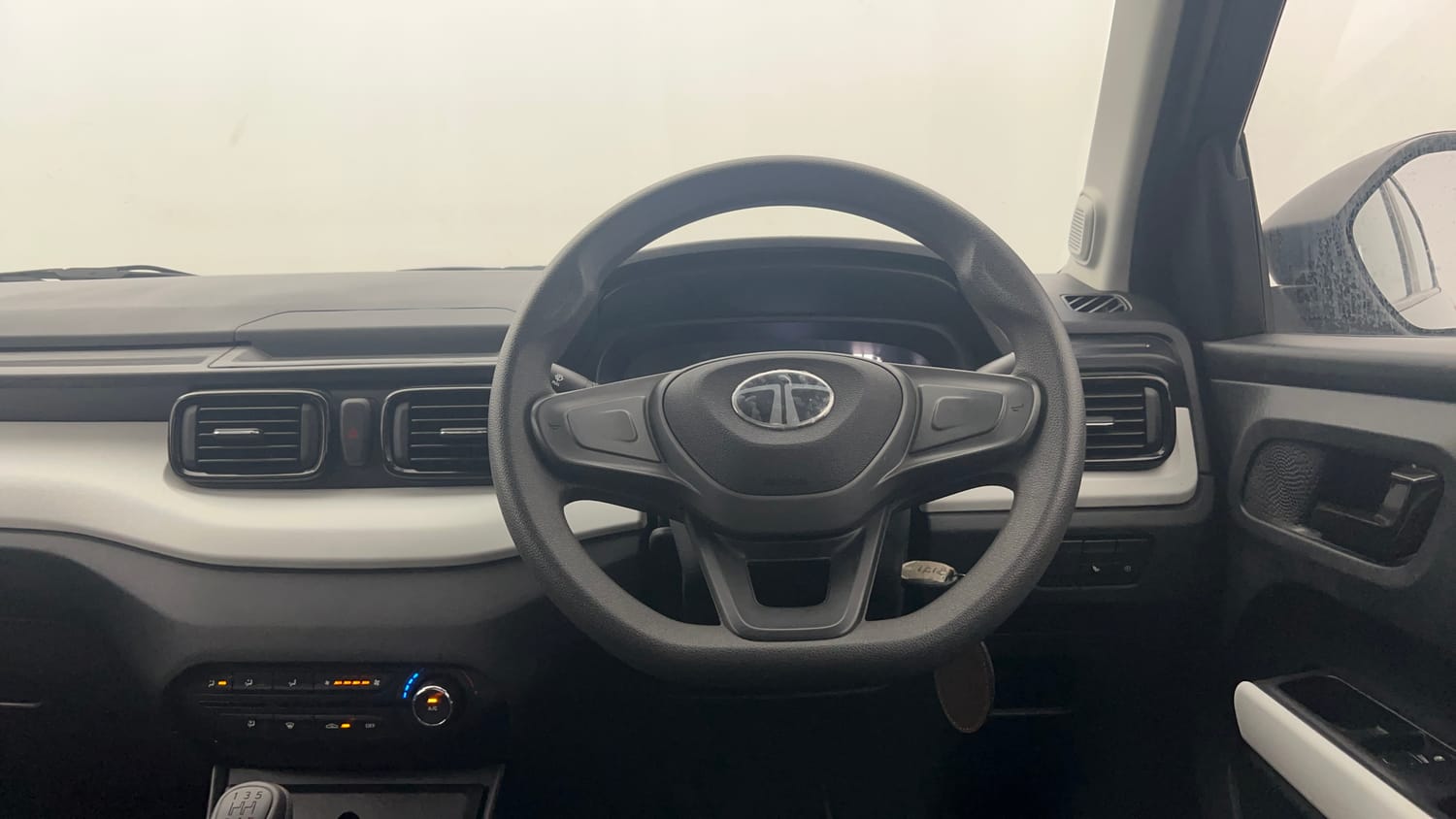 Used 2024 Tata Punch Pure MT Petrol Manual interior STEERING VIEW