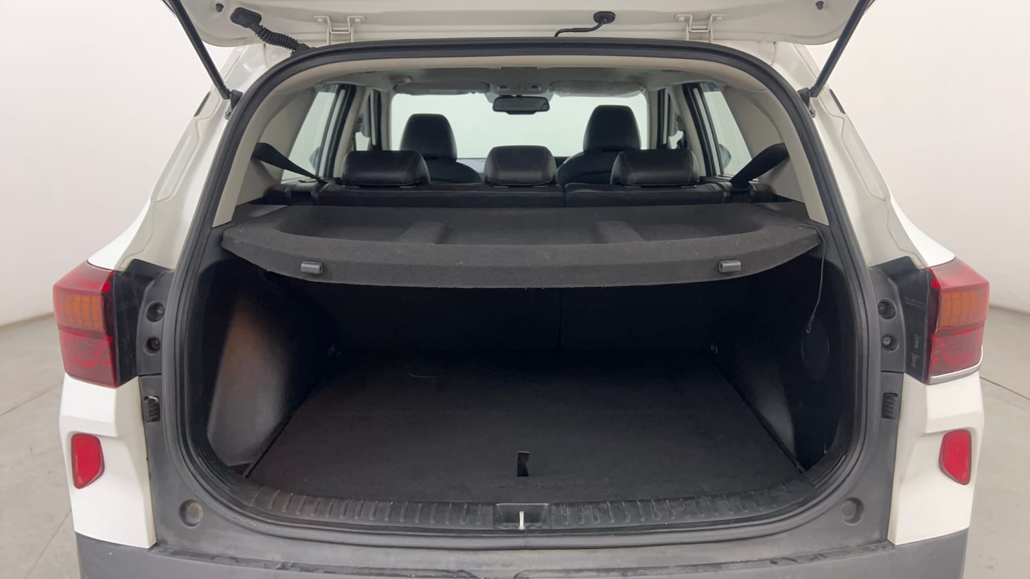 Used 2020 Kia Seltos GTX Plus AT 1.5 Diesel Diesel Automatic interior DICKY INSIDE VIEW