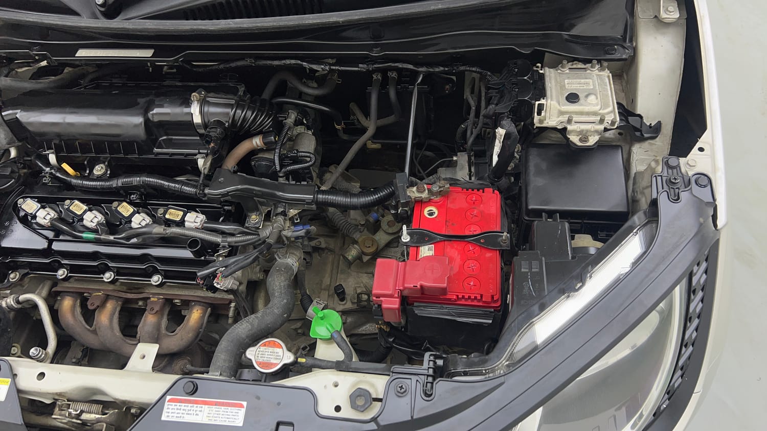 Used 2017 Maruti Suzuki Ignis Delta 1.2 MT Petrol Manual engine ENGINE LEFT SIDE VIEW