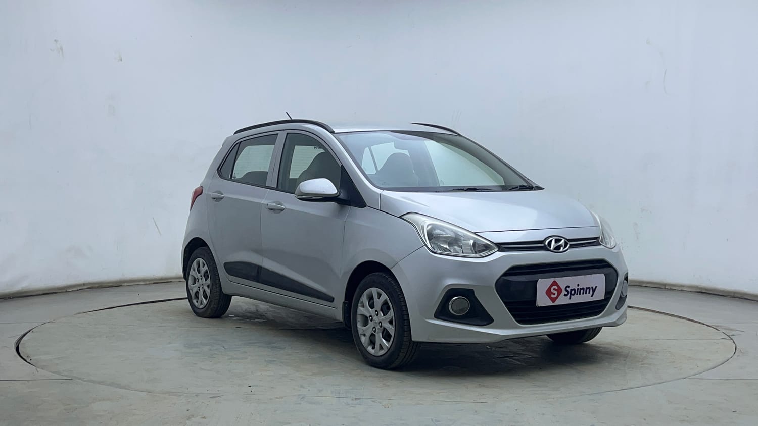Used 2016 Hyundai Grand i10 Sportz 1.2 Kappa VTVT Petrol Manual exterior RIGHT FRONT CORNER VIEW