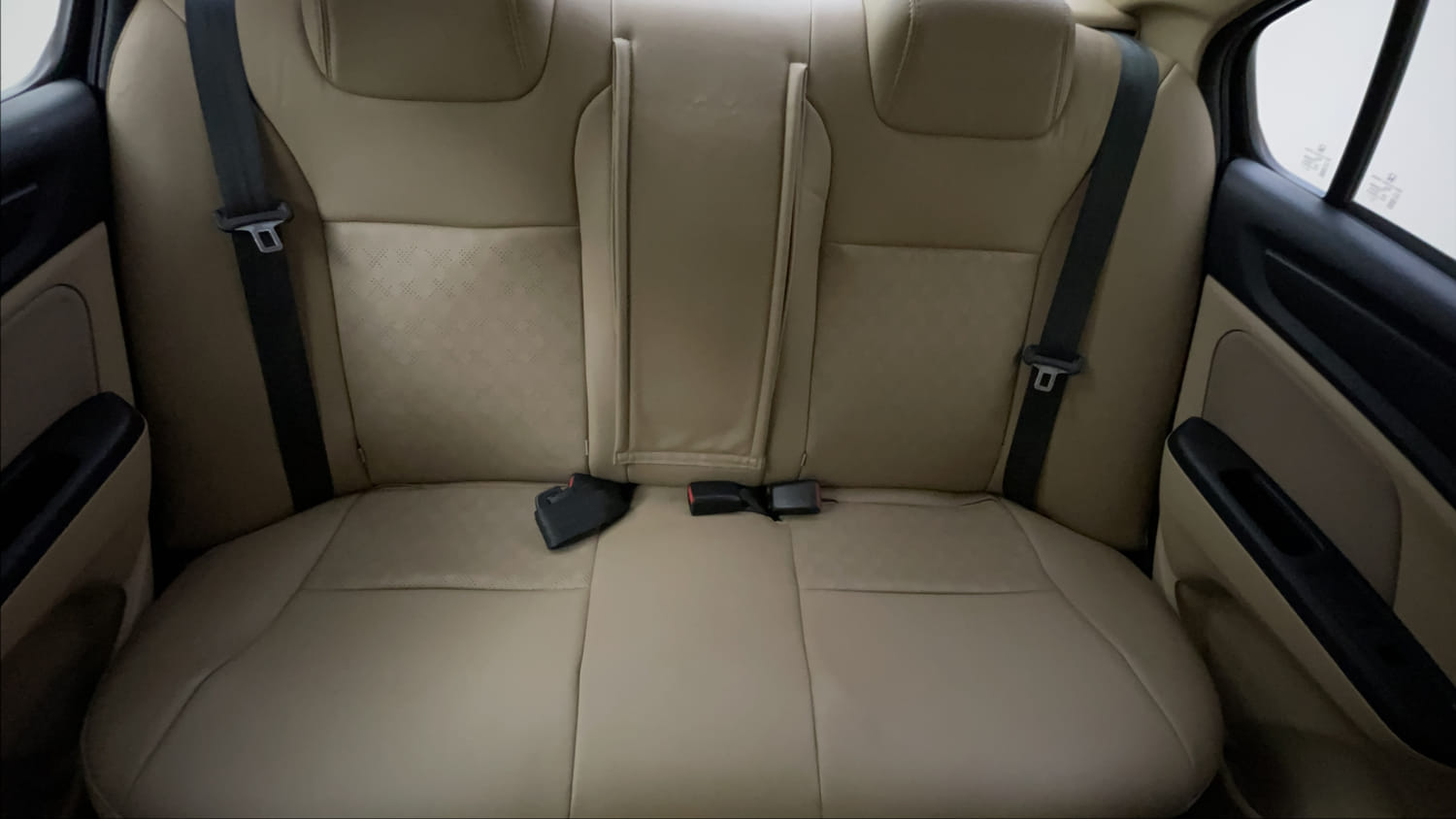 Used 2023 Honda Amaze VX 1.2 Petrol CVT Petrol Automatic interior REAR SEAT CONDITION VIEW