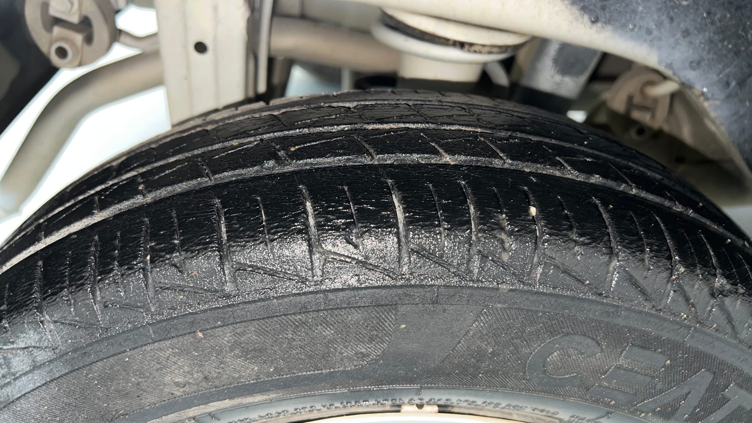 Used 2021 Maruti Suzuki Alto 800 VXi Petrol Manual tyres RIGHT REAR TYRE TREAD VIEW