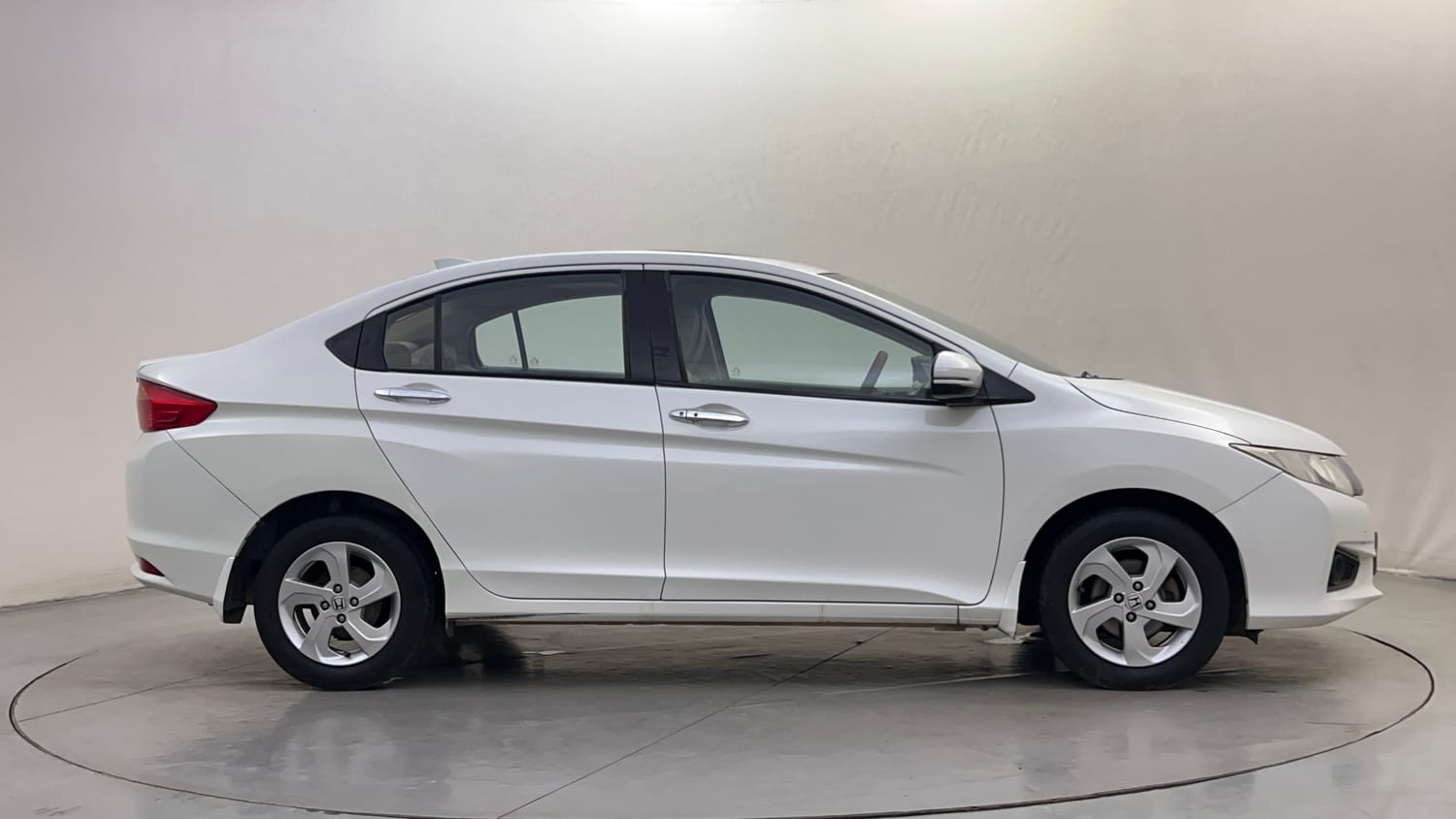 Used 2015 Honda City VX CVT Petrol Automatic exterior RIGHT SIDE VIEW