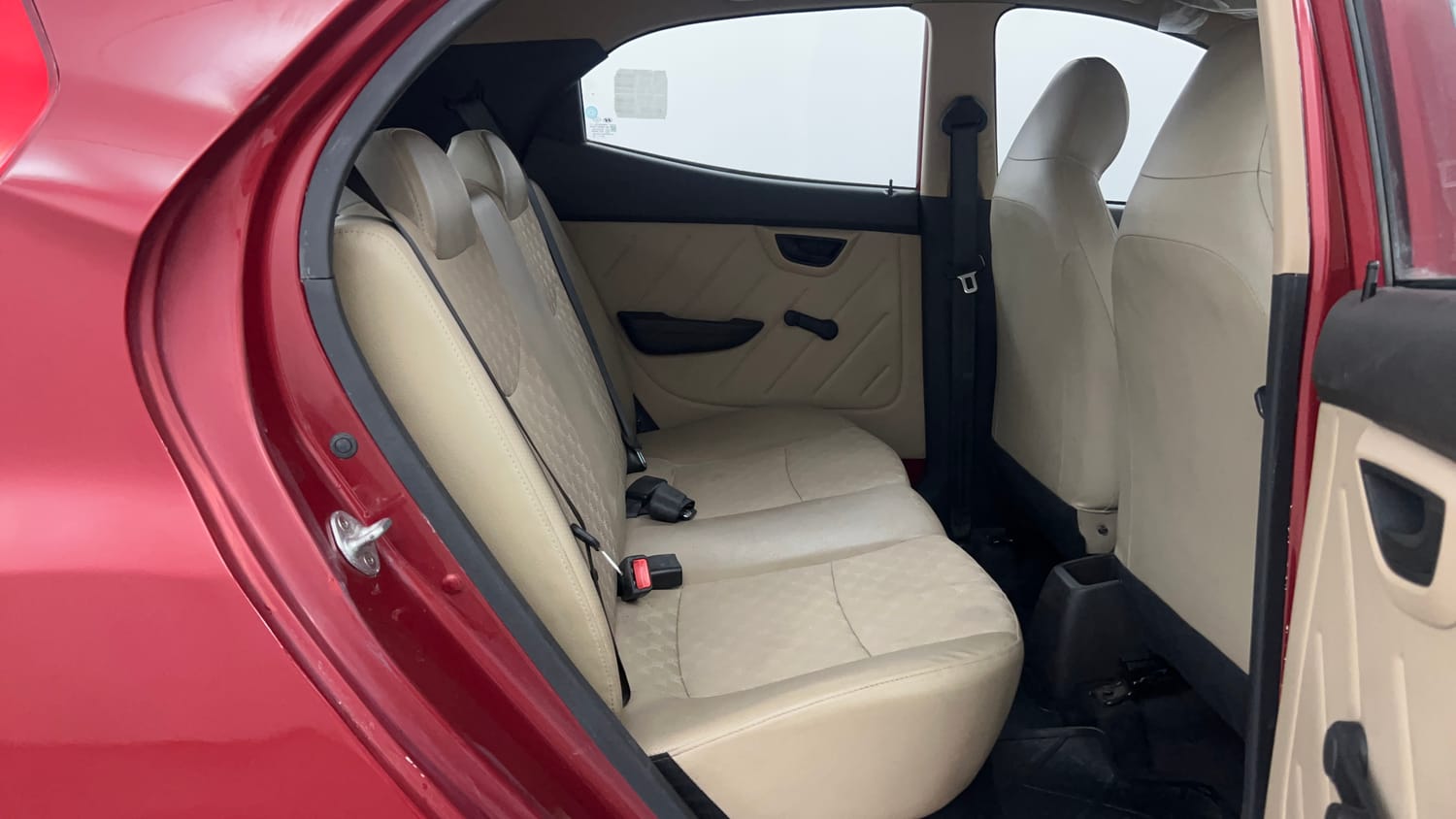 Used 2018 Hyundai Eon Magna + Petrol Manual interior RIGHT SIDE REAR DOOR CABIN VIEW