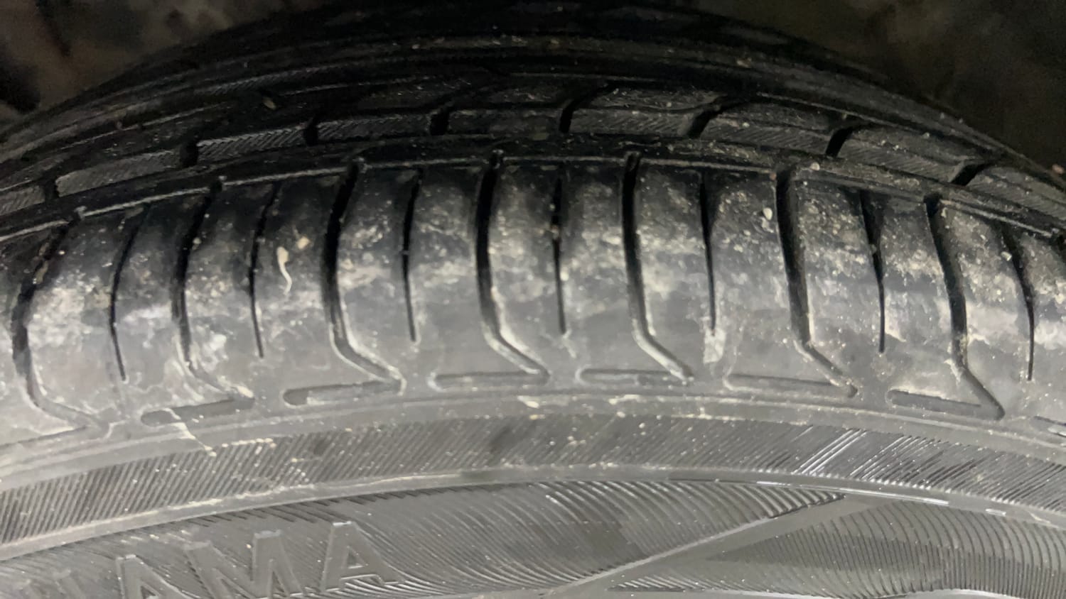 Used 2020 Kia Seltos GTX Plus AT 1.5 Diesel Diesel Automatic tyres LEFT FRONT TYRE TREAD VIEW