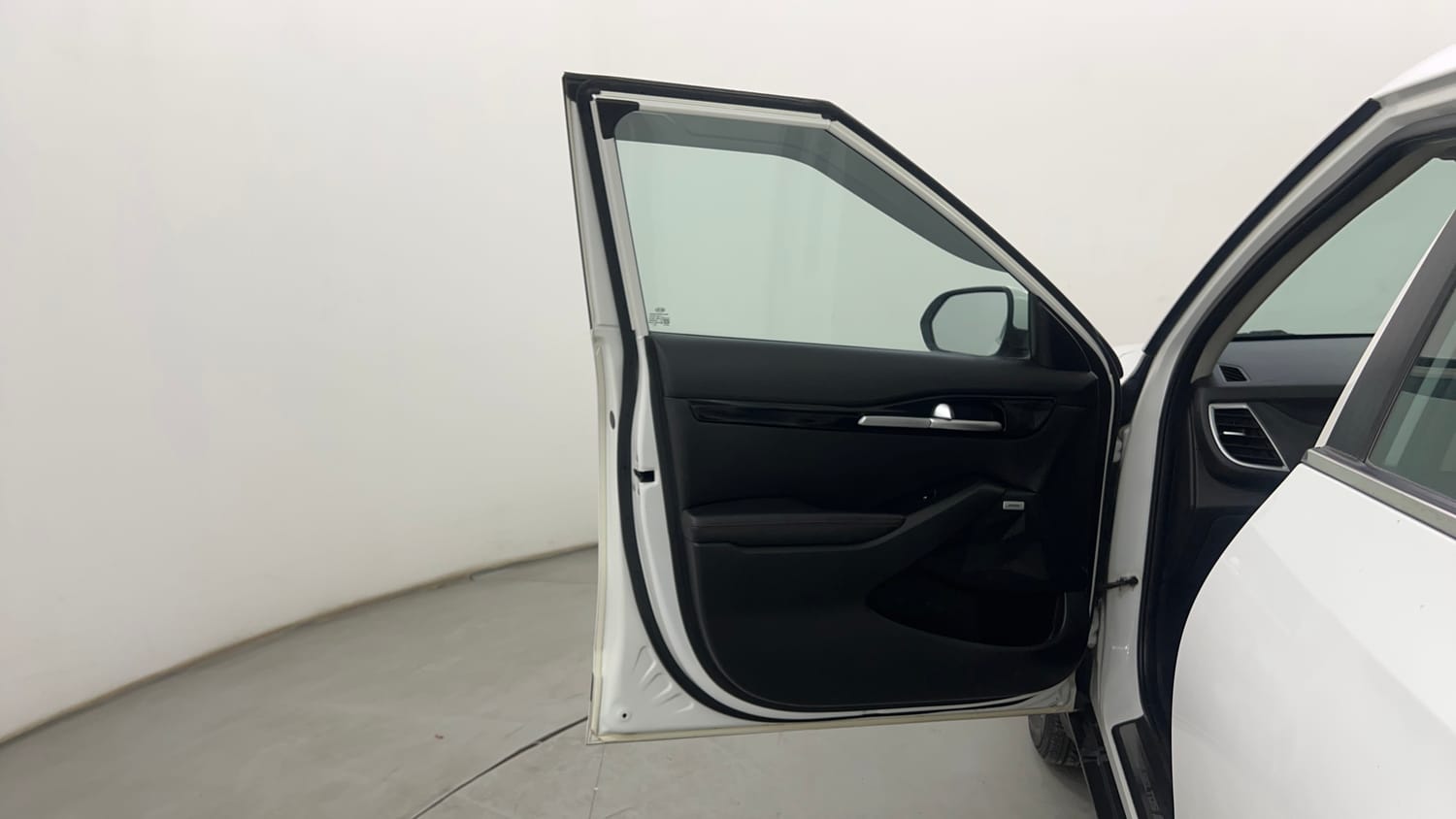 Used 2020 Kia Seltos GTX Plus AT 1.5 Diesel Diesel Automatic interior LEFT FRONT DOOR OPEN VIEW