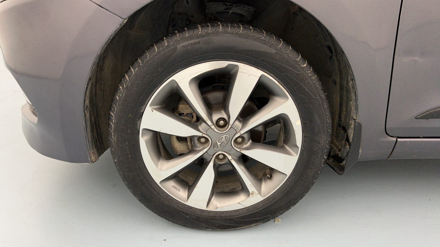 Used 2015 Hyundai Elite i20 Asta 1.2 Petrol Manual tyres LEFT FRONT TYRE RIM VIEW