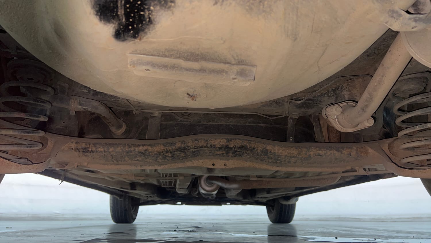 Used 2017 Honda Amaze 1.2 S i-VTEC Opt Petrol Manual extra REAR UNDERBODY VIEW (TAKEN FROM REAR)