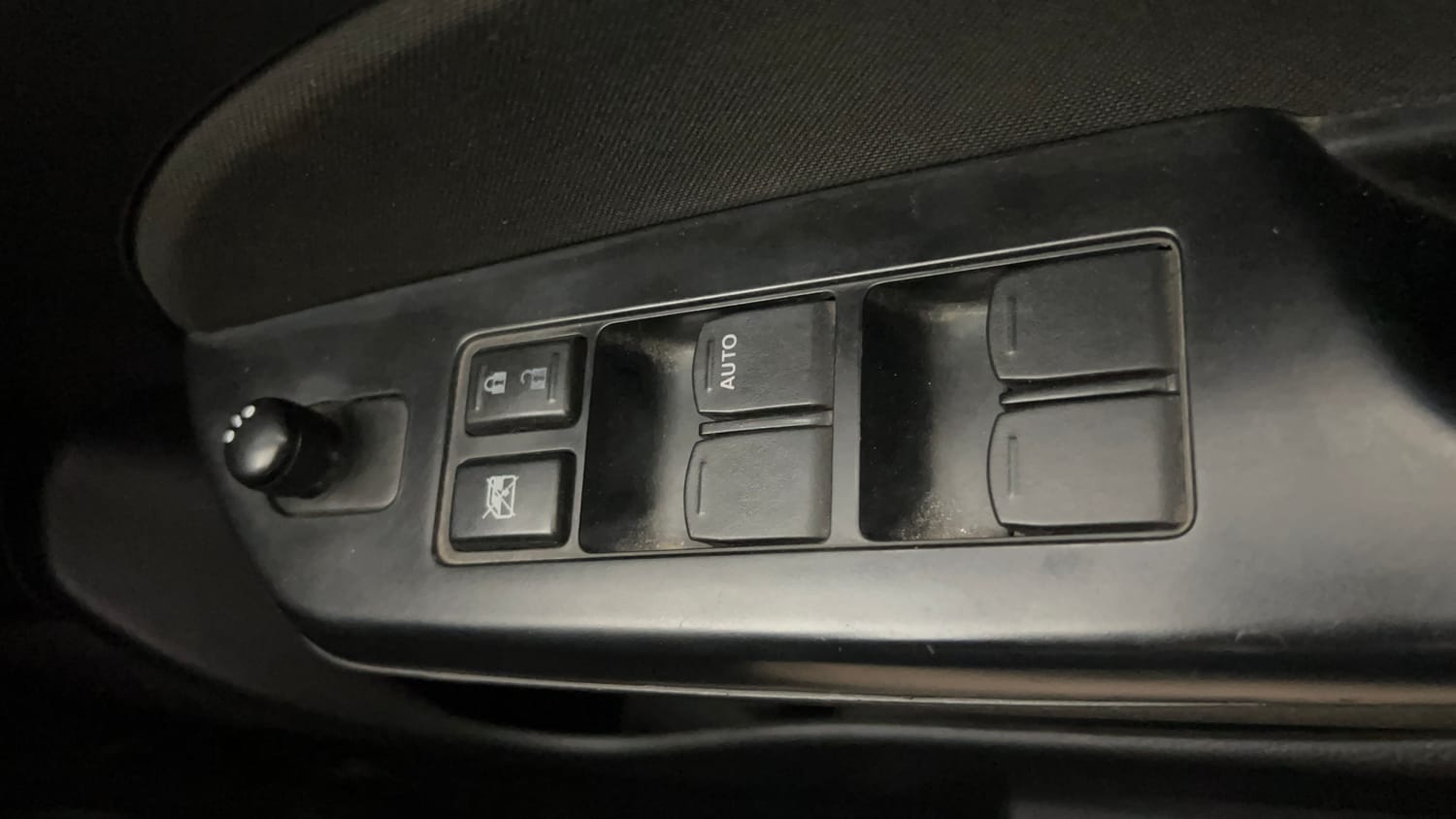 Used 2013 Maruti Suzuki Swift VXi Petrol Manual top_features Adjustable ORVM