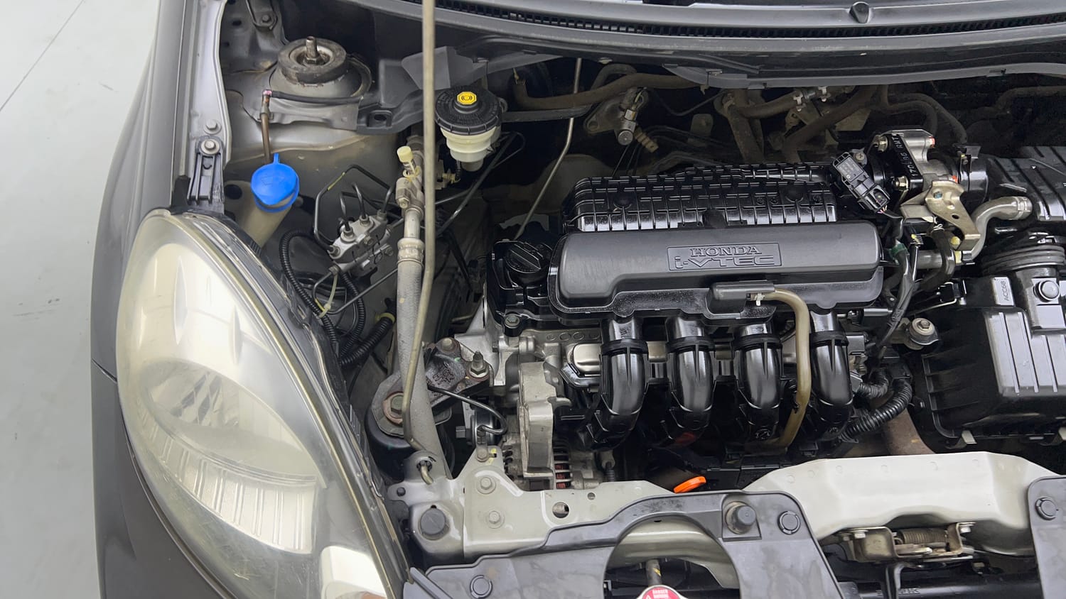 Used 2017 Honda Amaze 1.2 S i-VTEC Opt Petrol Manual engine ENGINE RIGHT SIDE VIEW