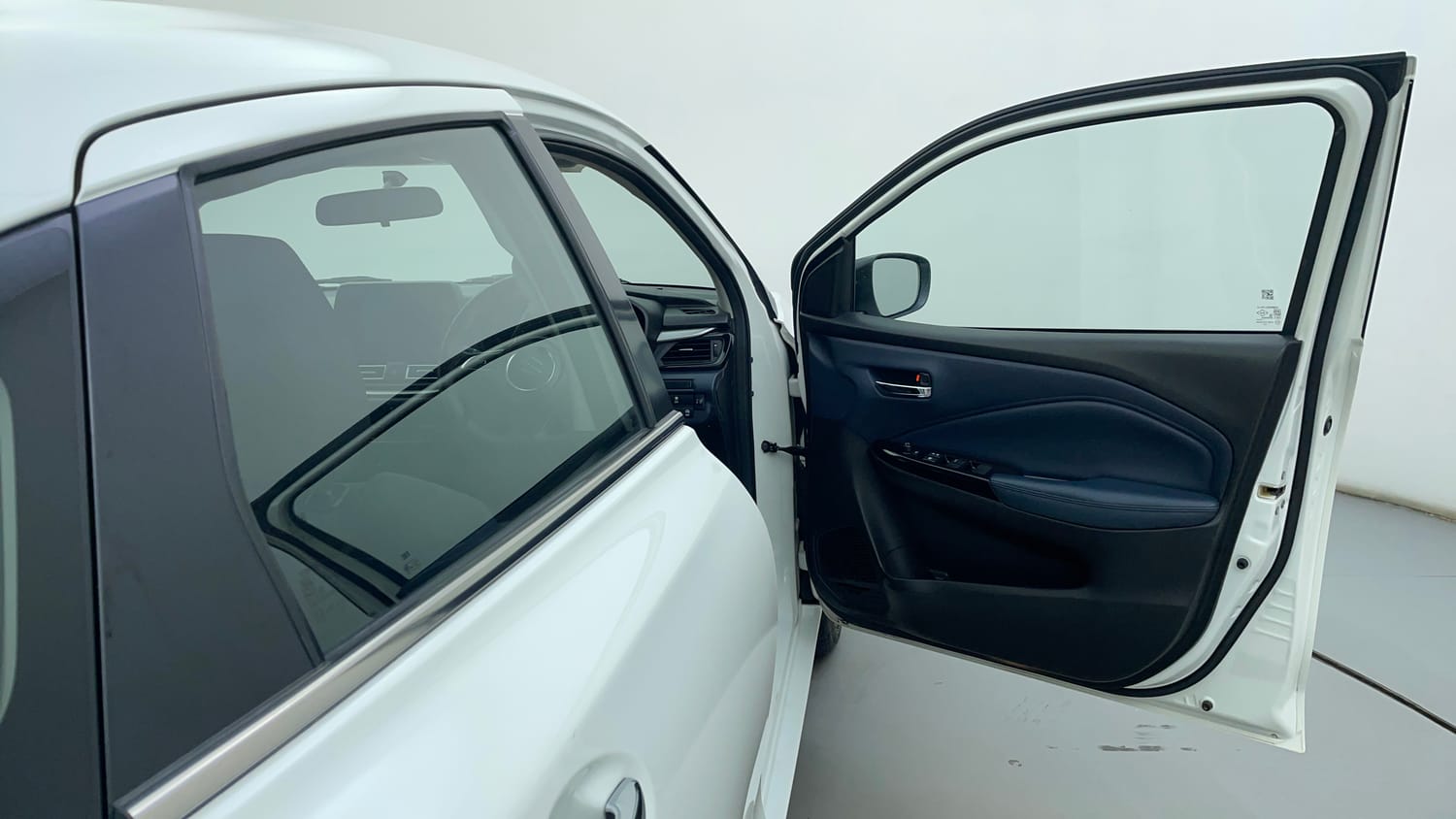 Used 2022 Maruti Suzuki Baleno Zeta AGS Petrol Automatic interior RIGHT FRONT DOOR OPEN VIEW