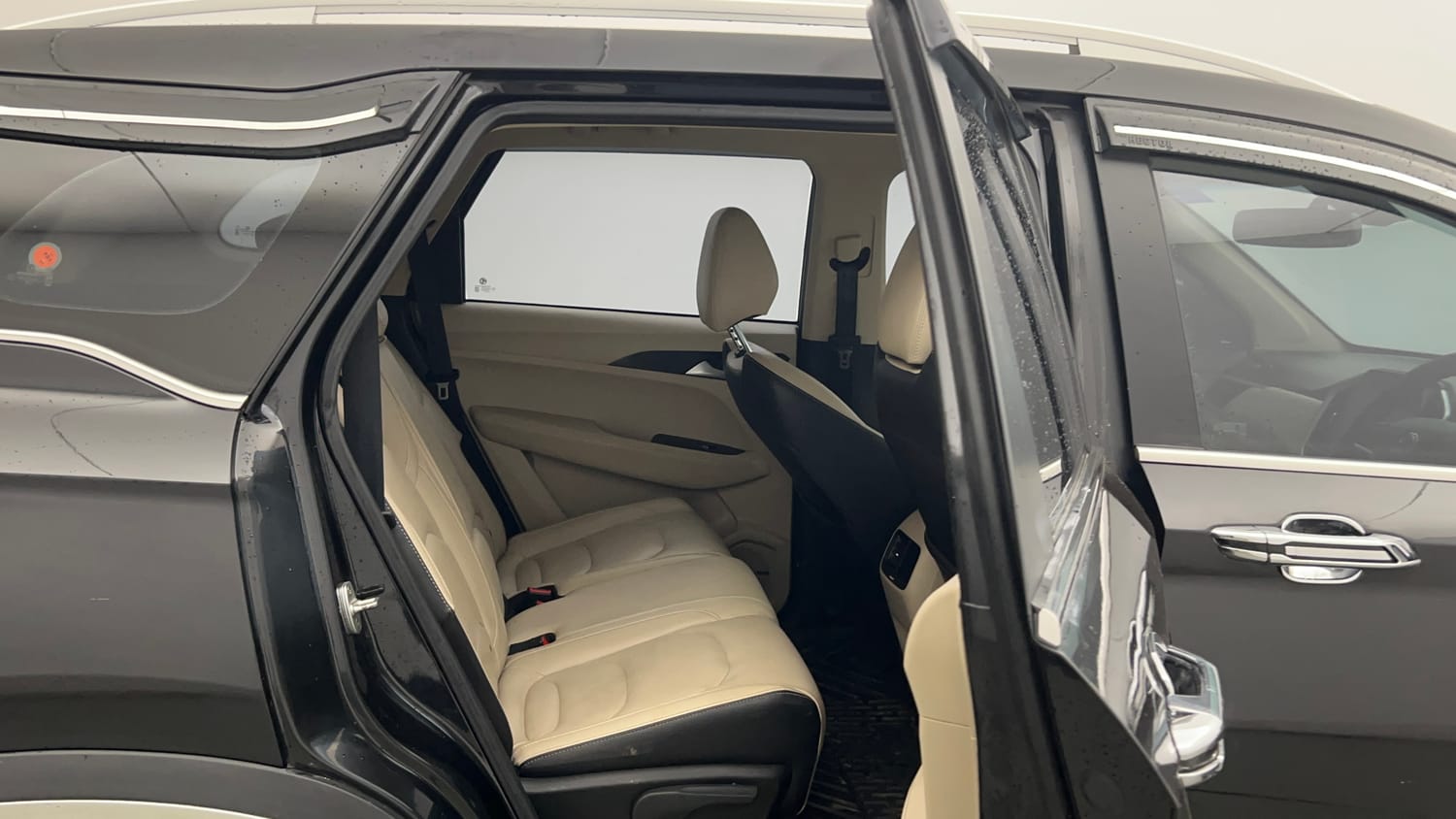 Used 2022 MG Motors Hector Sharp 1.5 Petrol Turbo Hybrid MT Hybrid Manual interior RIGHT SIDE REAR DOOR CABIN VIEW
