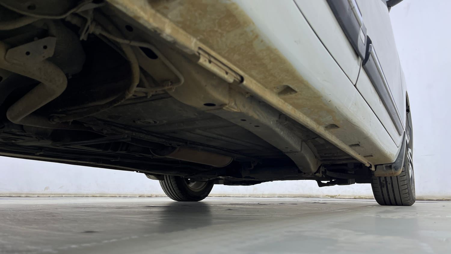 Used 2021 Maruti Suzuki Baleno Alpha Automatic Petrol Automatic extra REAR RIGHT UNDERBODY VIEW