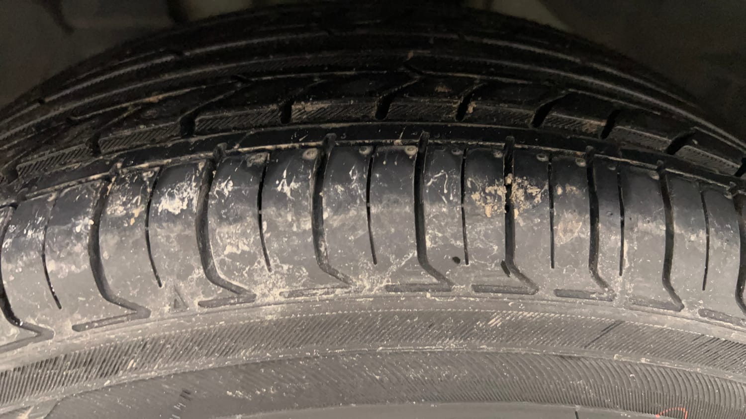 Used 2021 Ford EcoSport Ambiente 1.5L TDCi Diesel Manual tyres LEFT FRONT TYRE TREAD VIEW