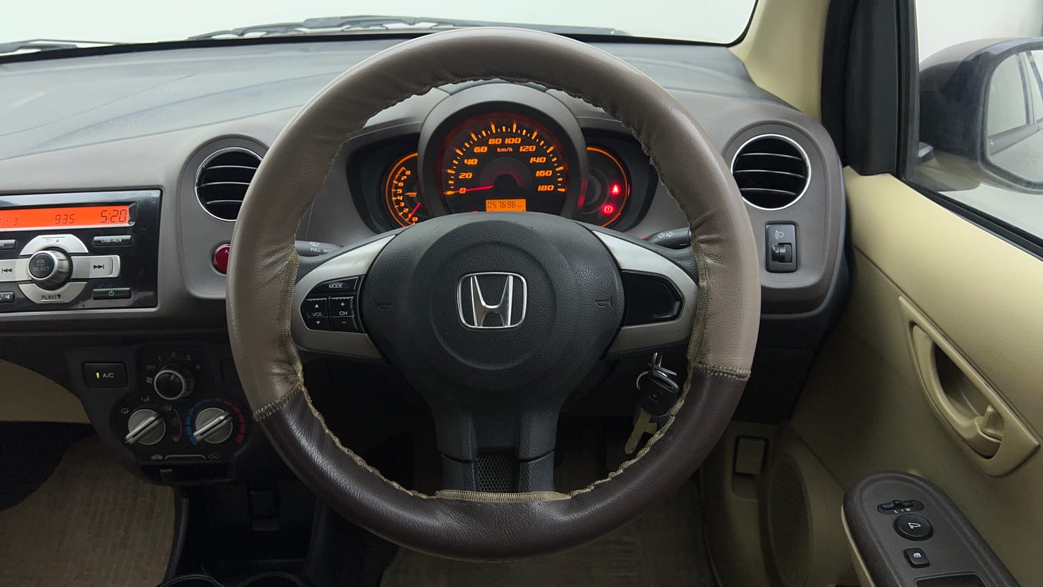 Used 2013 Honda Amaze 1.2 S i-VTEC Petrol Manual interior STEERING VIEW