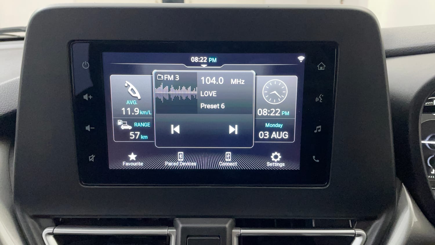 Used 2022 Maruti Suzuki Baleno Zeta AGS Petrol Automatic top_features Integrated (in-dash) music system
