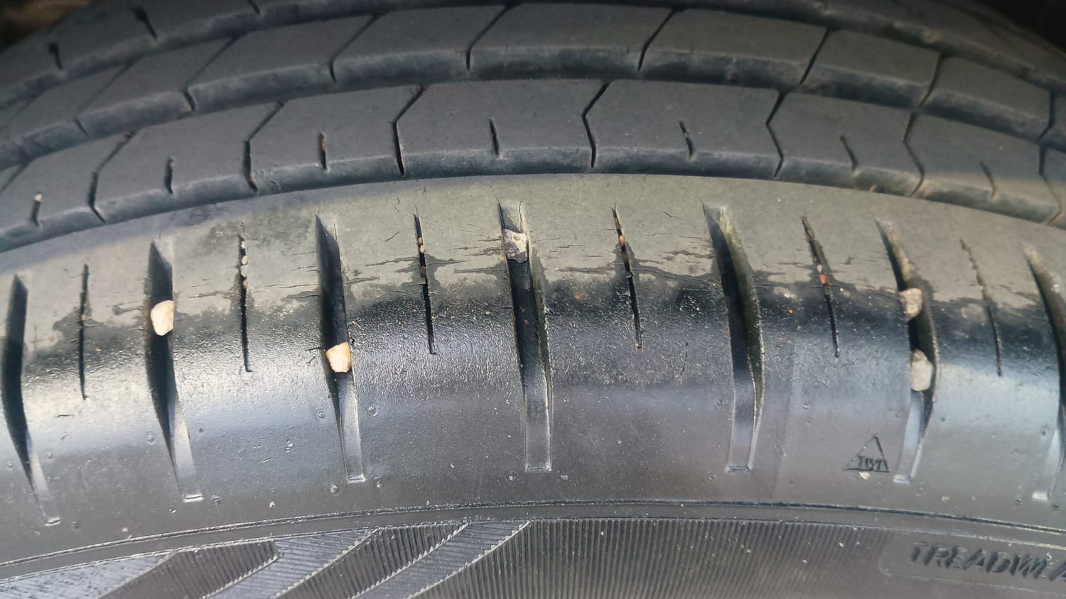 Used 2022 Maruti Suzuki Baleno Alpha MT Petrol Manual tyres RIGHT REAR TYRE TREAD VIEW