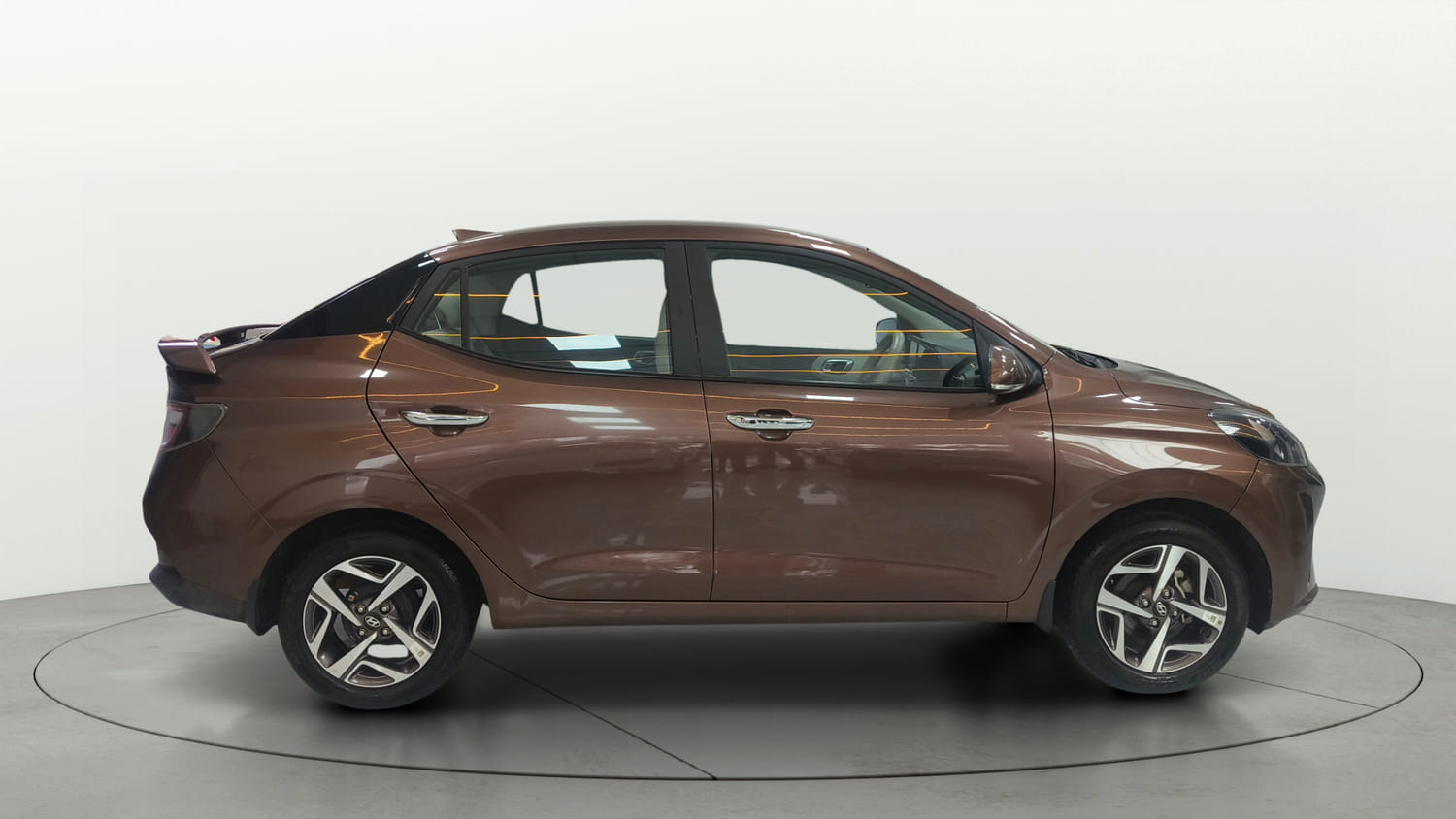 Used 2022 Hyundai Aura SX 1.2 Petrol Petrol Manual exterior RIGHT SIDE VIEW