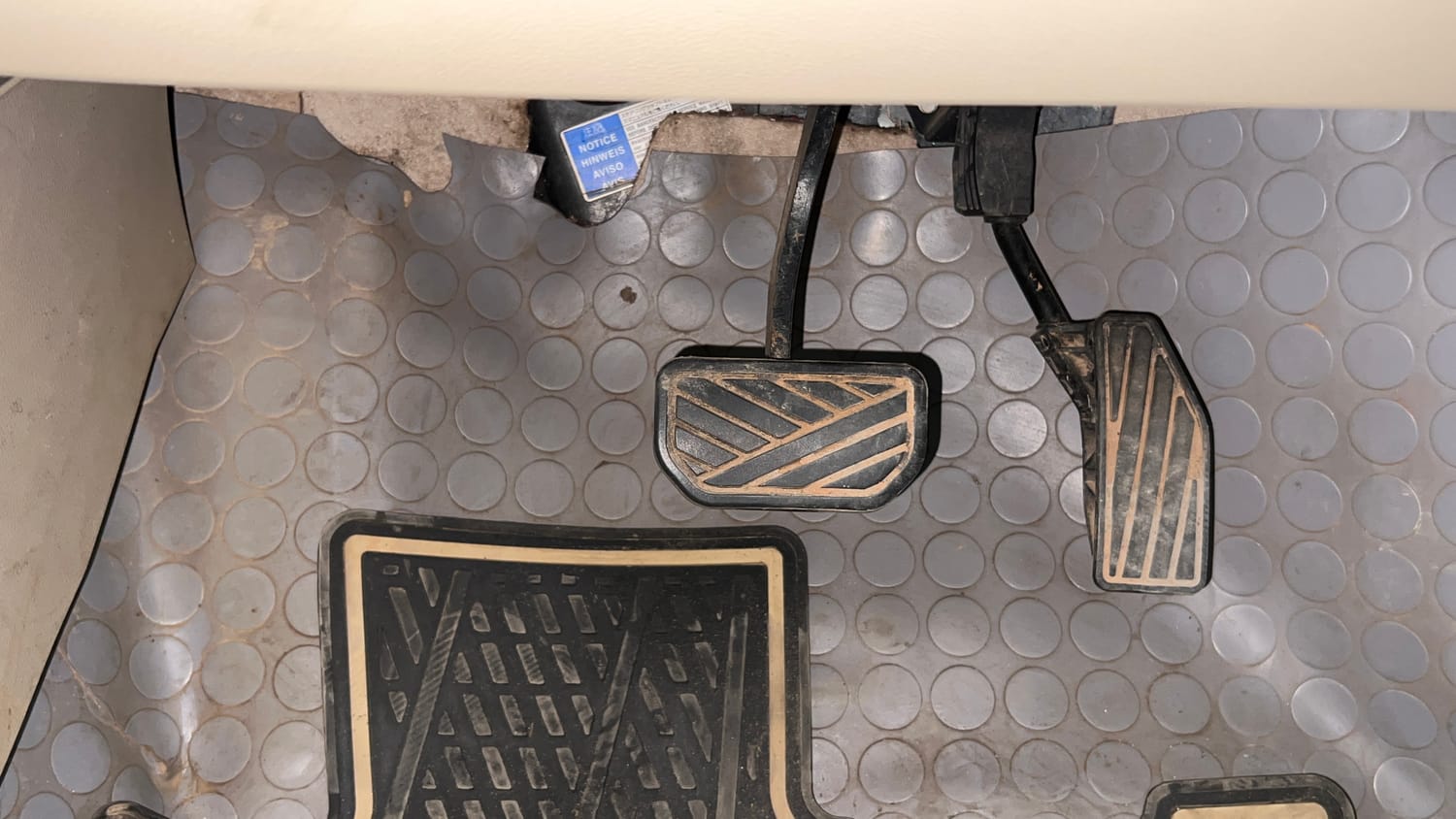 Used 2018 Maruti Suzuki Dzire VXi AMT Petrol Automatic interior PEDALS VIEW