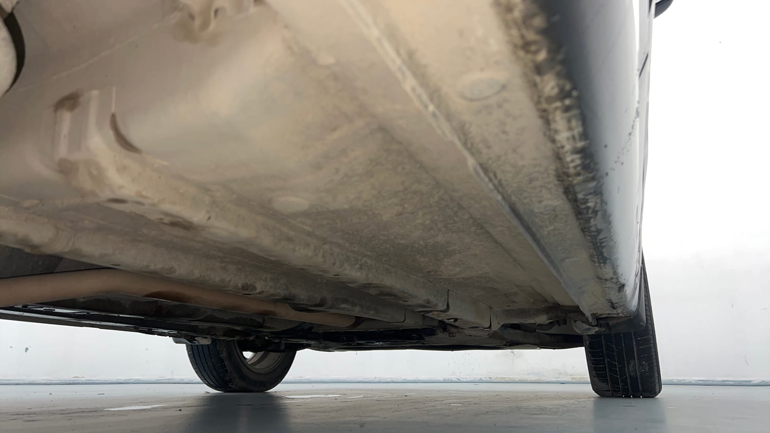 Used 2015 Hyundai Elite i20 Asta 1.2 Petrol Manual extra REAR RIGHT UNDERBODY VIEW