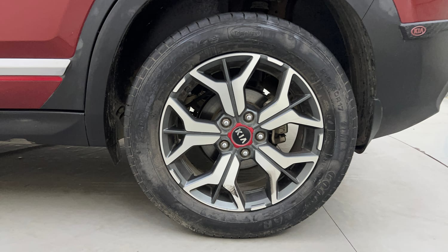 Used 2020 Kia Seltos GTX Plus 1.4 Petrol Manual tyres LEFT REAR TYRE RIM VIEW