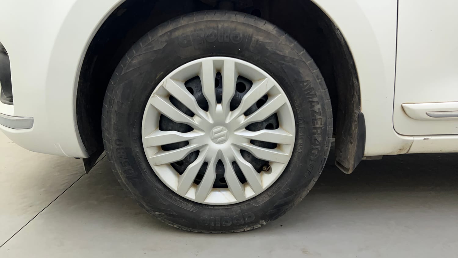 Used 2018 Maruti Suzuki Dzire VXi AMT Petrol Automatic tyres LEFT FRONT TYRE RIM VIEW