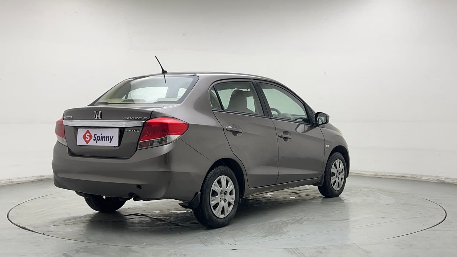 Used 2013 Honda Amaze 1.2 S i-VTEC Petrol Manual exterior RIGHT REAR CORNER VIEW