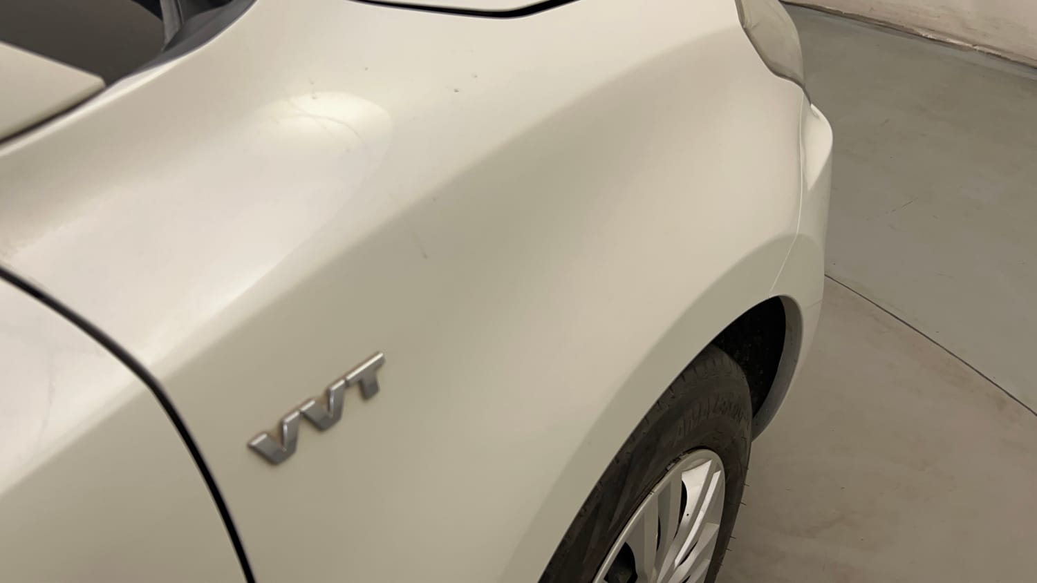 Used 2018 Maruti Suzuki Dzire VXi AMT Petrol Automatic dents MINOR SCRATCH