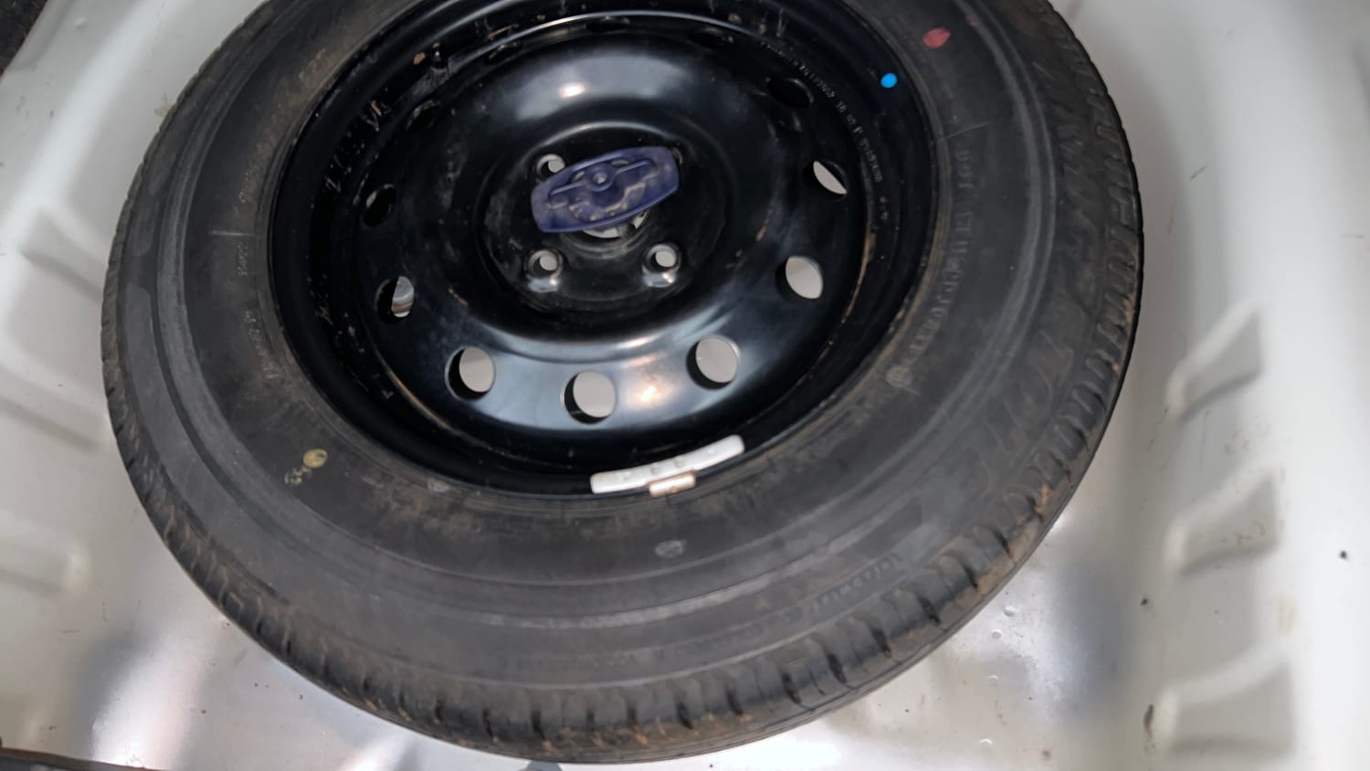 Used 2018 Maruti Suzuki Dzire VXi AMT Petrol Automatic tyres SPARE TYRE VIEW