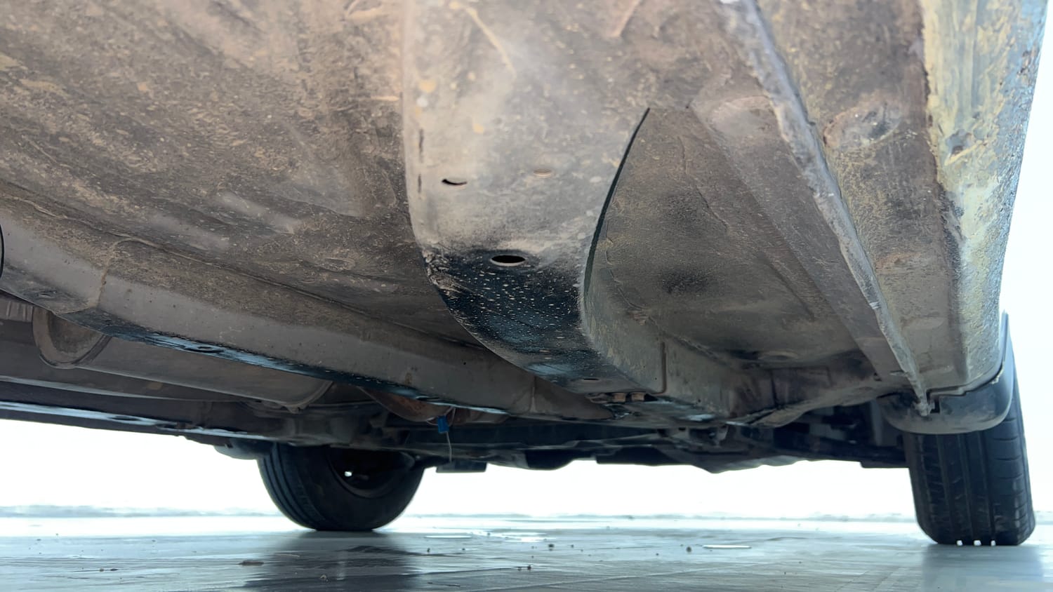 Used 2013 Honda Amaze 1.2 S i-VTEC Petrol Manual extra REAR RIGHT UNDERBODY VIEW