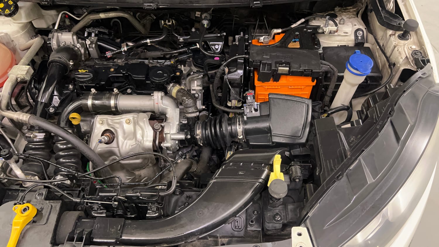 Used 2021 Ford EcoSport Ambiente 1.5L TDCi Diesel Manual engine ENGINE LEFT SIDE VIEW