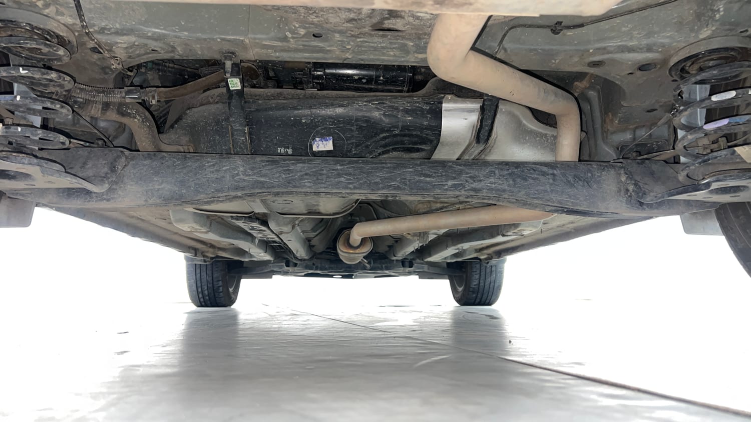 Used 2024 Hyundai Creta 1.5 MPi Petrol MT S(O) Petrol Manual extra REAR UNDERBODY VIEW (TAKEN FROM REAR)