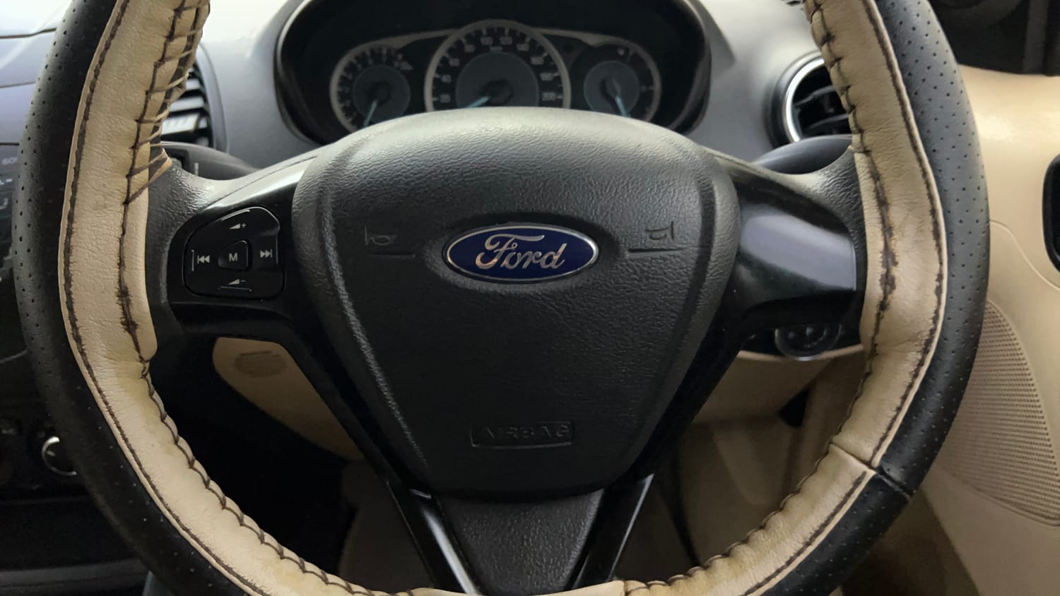 Used 2016 Ford Figo Aspire Trend 1.2 Ti-VCT Petrol Manual top_features Airbags