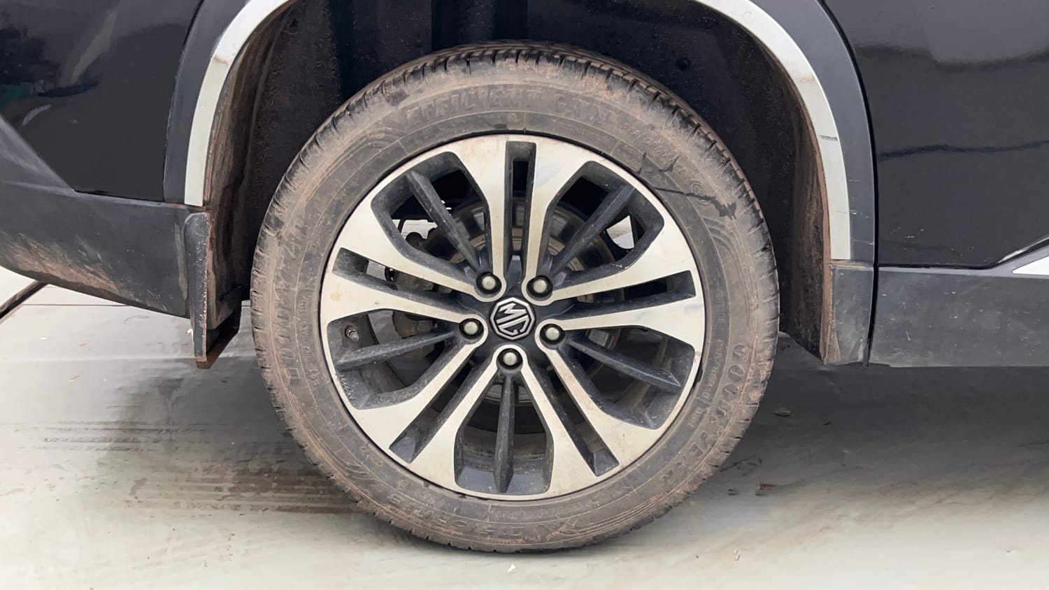 Used 2022 MG Motors Hector Sharp 1.5 Petrol Turbo Hybrid MT Hybrid Manual tyres RIGHT REAR TYRE RIM VIEW