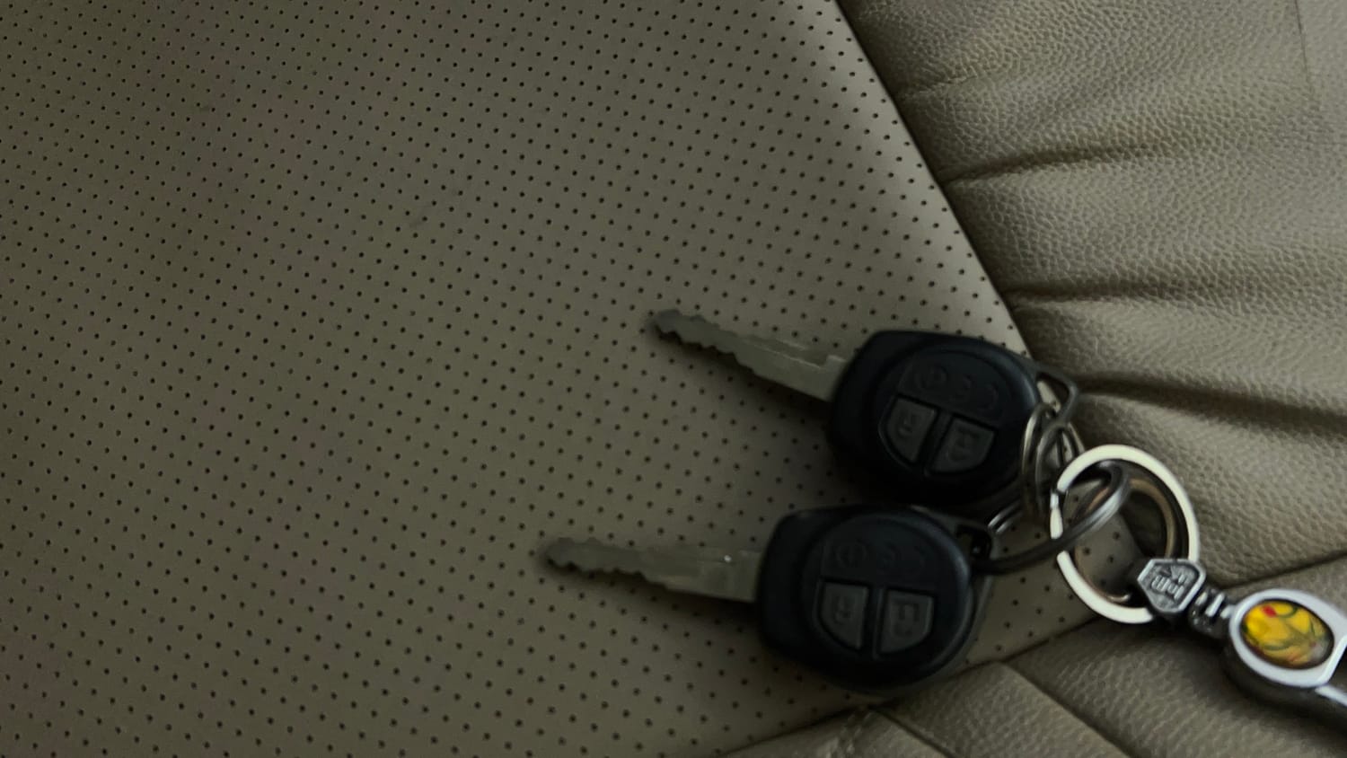 Used 2018 Maruti Suzuki Dzire VXi AMT Petrol Automatic extra CAR KEY VIEW