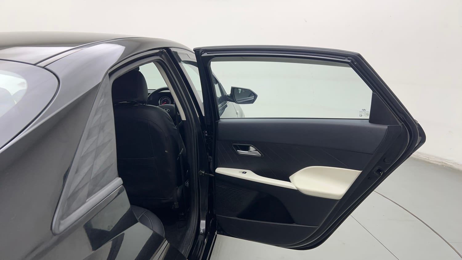 Used 2023 Hyundai Verna EX 1.5 Petrol MT Petrol Manual interior RIGHT REAR DOOR OPEN VIEW