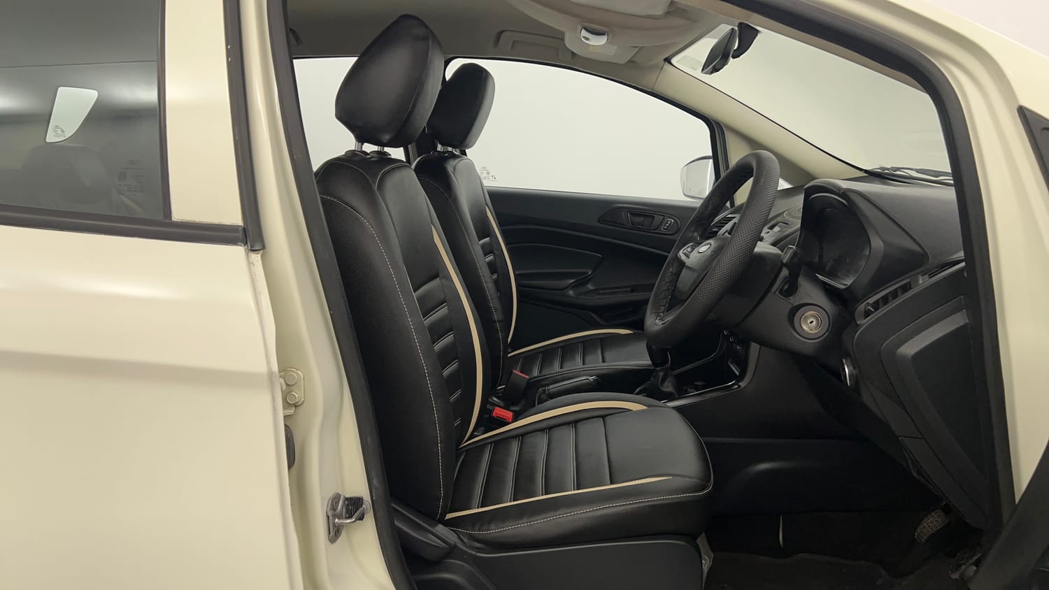 Used 2021 Ford EcoSport Ambiente 1.5L TDCi Diesel Manual interior RIGHT SIDE FRONT DOOR CABIN VIEW