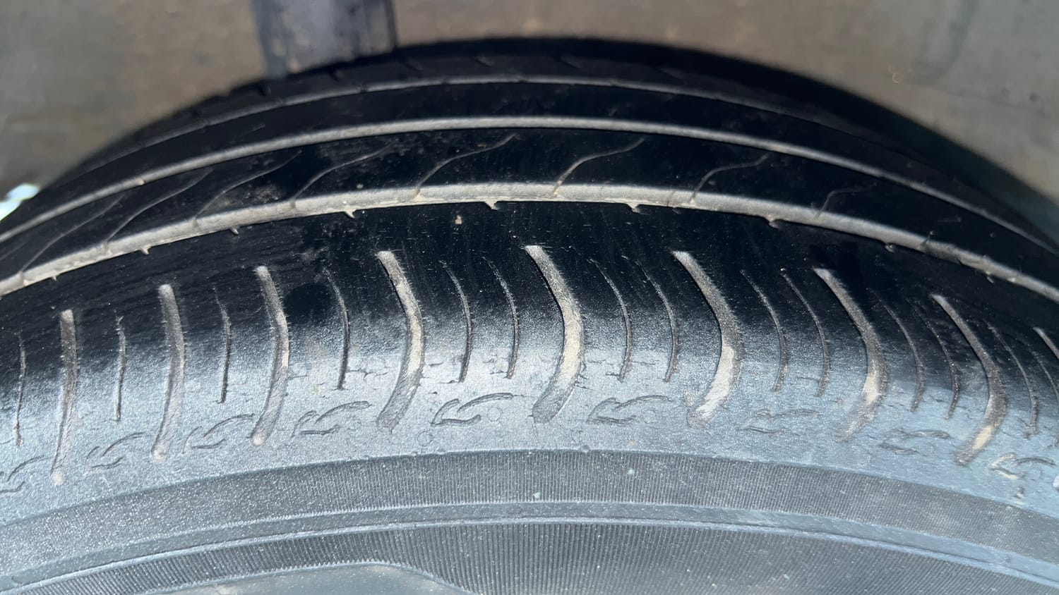 Used 2019 Honda Amaze 1.2 VX MT Petrol Petrol Manual tyres RIGHT REAR TYRE TREAD VIEW
