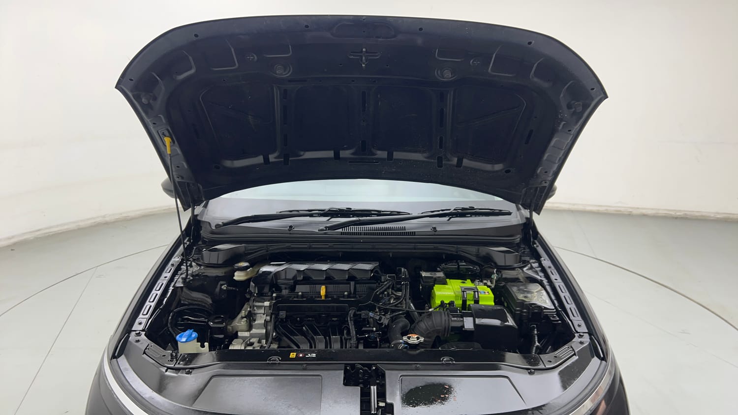 Used 2023 Hyundai Verna EX 1.5 Petrol MT Petrol Manual engine ENGINE & BONNET OPEN FRONT VIEW