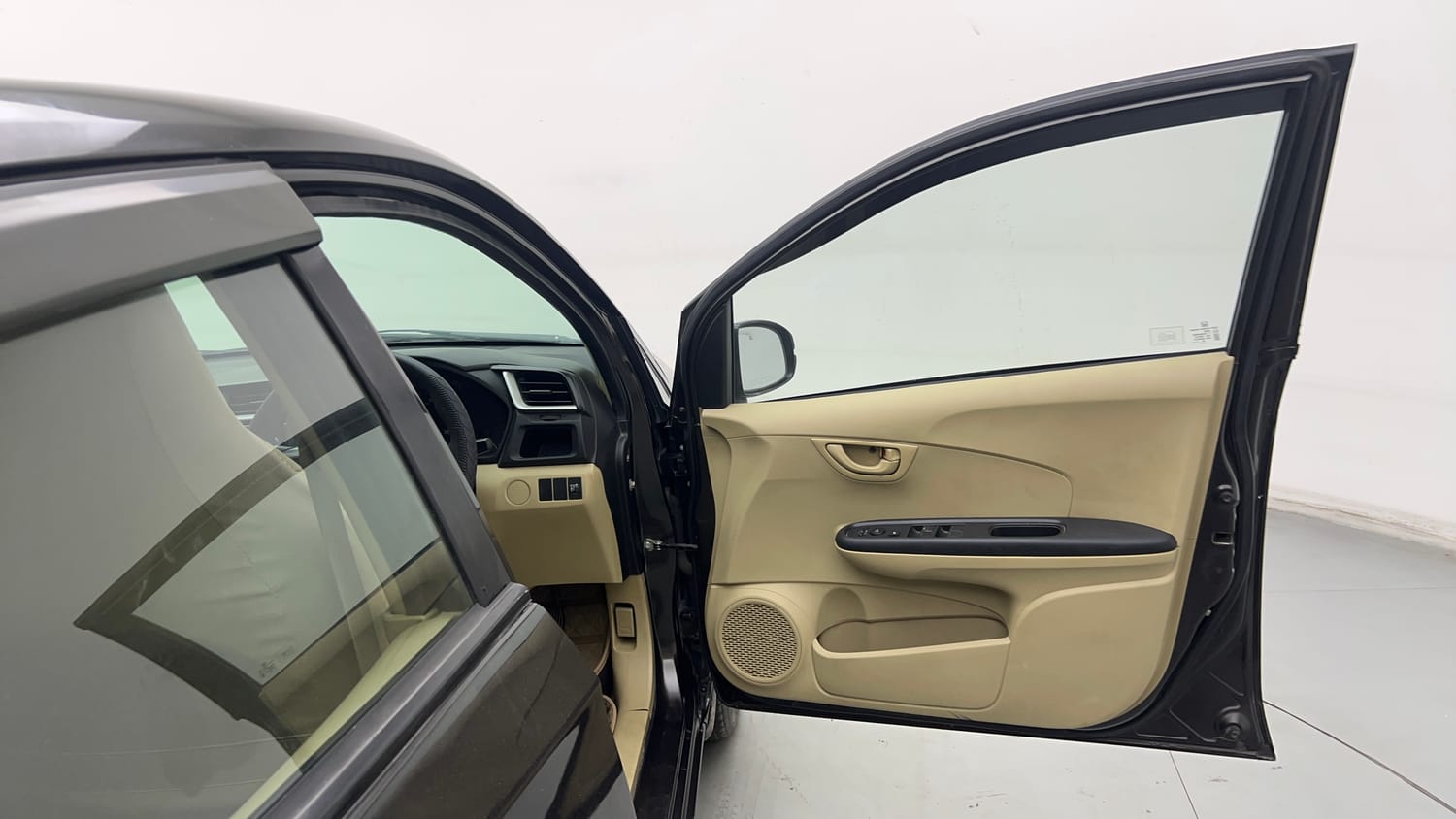 Used 2017 Honda Amaze 1.2 S i-VTEC Opt Petrol Manual interior RIGHT FRONT DOOR OPEN VIEW