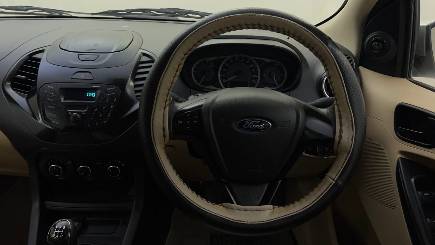 Used 2016 Ford Figo Aspire Trend 1.2 Ti-VCT Petrol Manual top_features Steering mounted controls