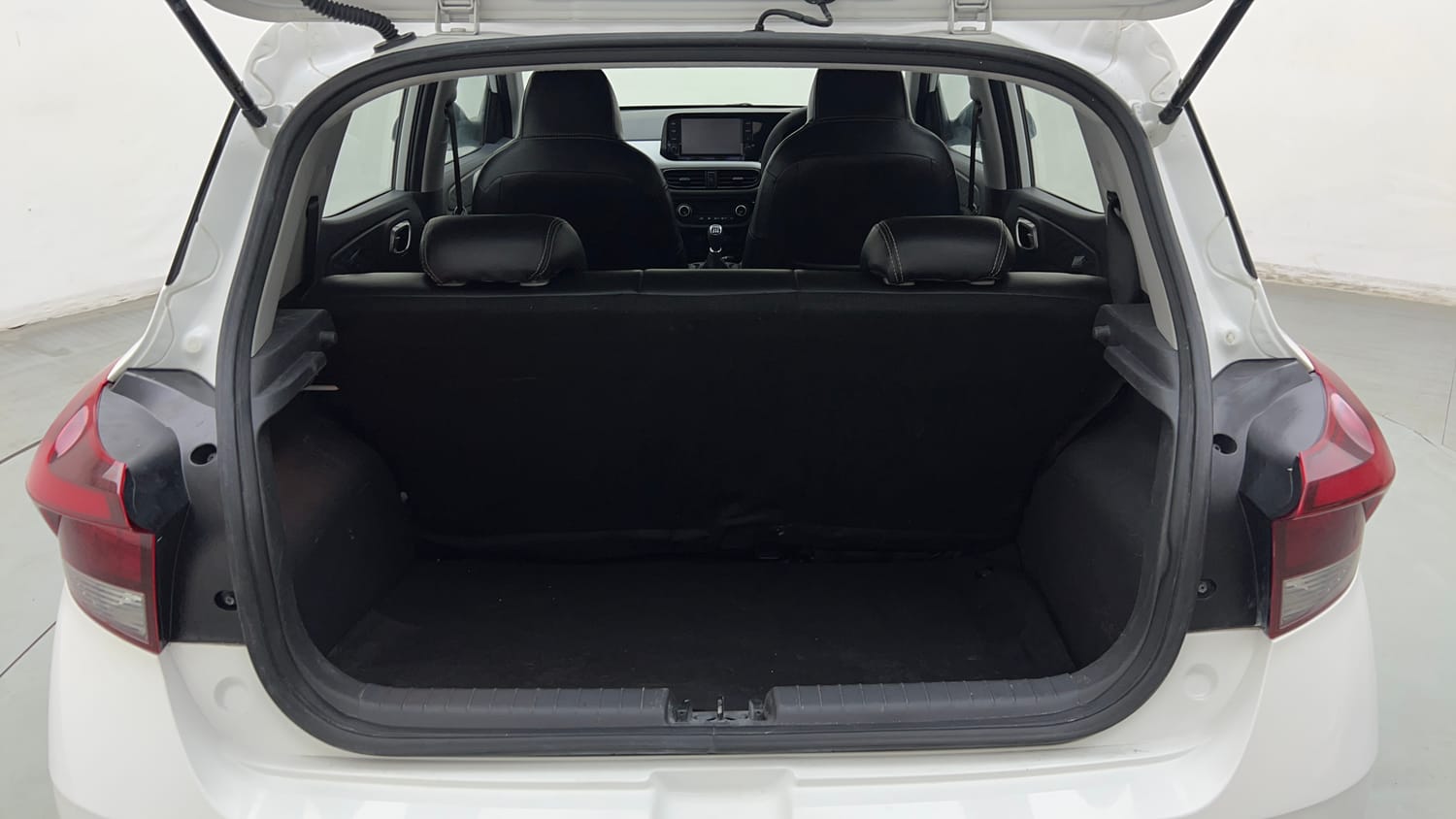 Used 2023 Hyundai Grand i10 Nios Asta 1.2 Kappa VTVT Petrol Manual interior DICKY INSIDE VIEW